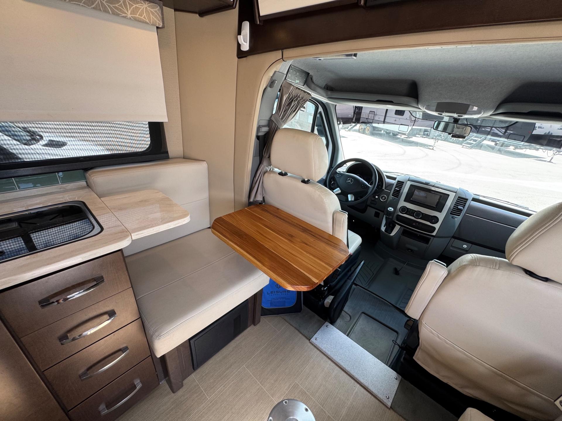 2016 LEISURE TRAVEL VANS 2016 LEISURE TRAVEL VANS UNITY - thumbnail 13