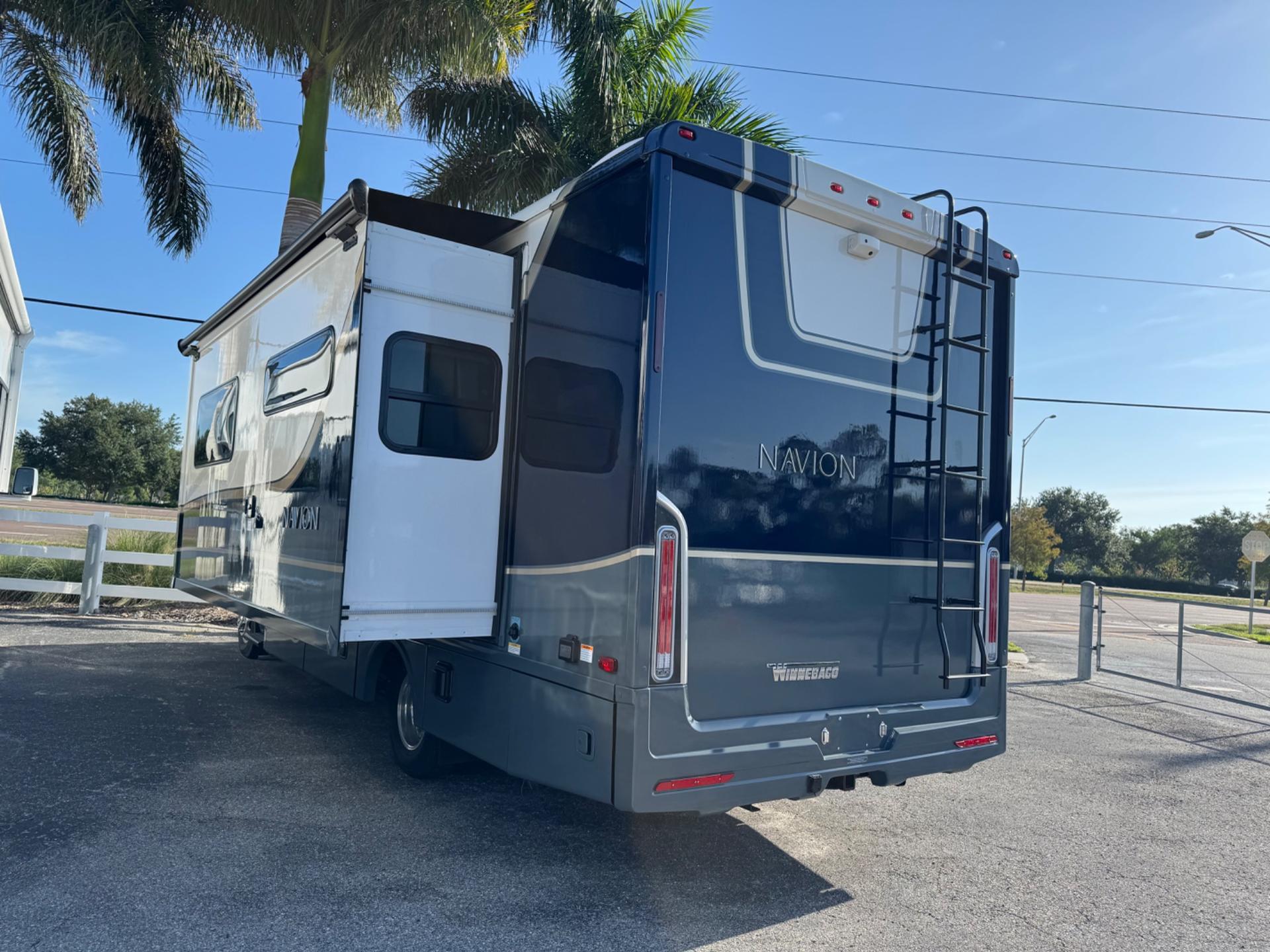 2027 Winnebago 2027 Winnebago Navion - thumbnail 3