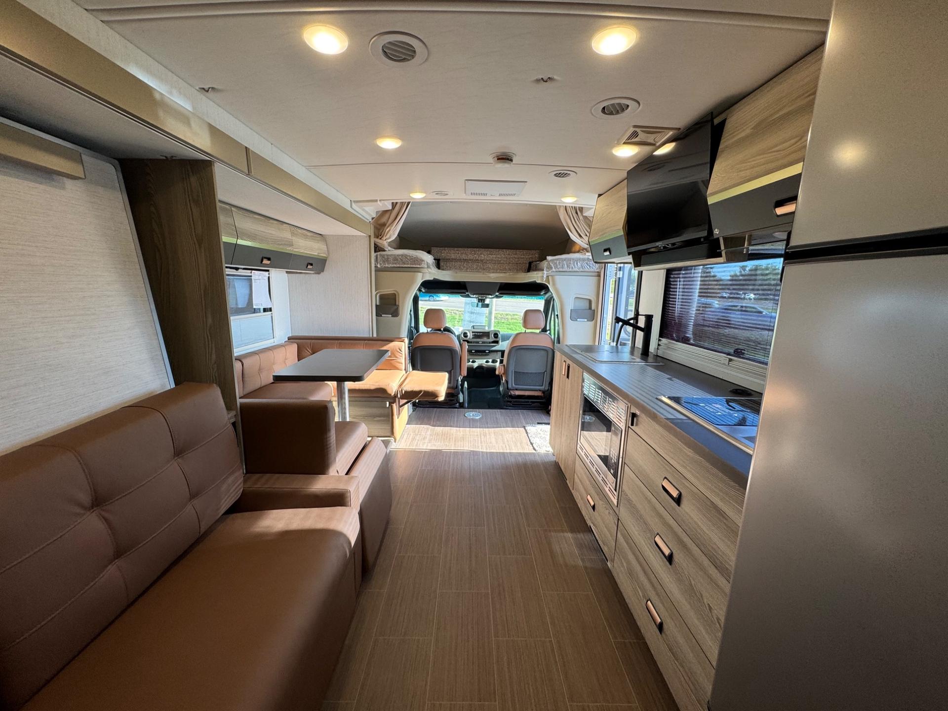 2027 Winnebago 2027 Winnebago Navion - thumbnail 7