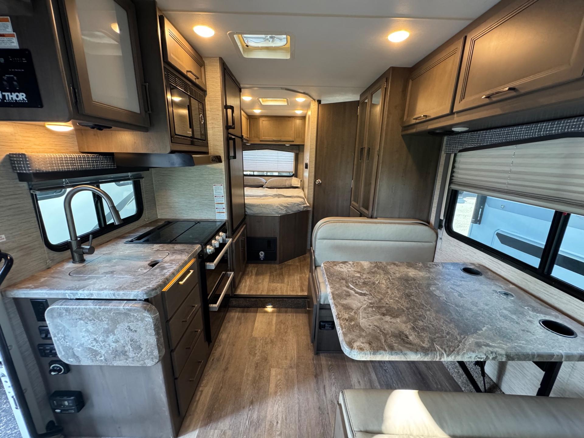 2023 Thor Motor Coach 2023 Thor Motor Coach Chateau - thumbnail 7