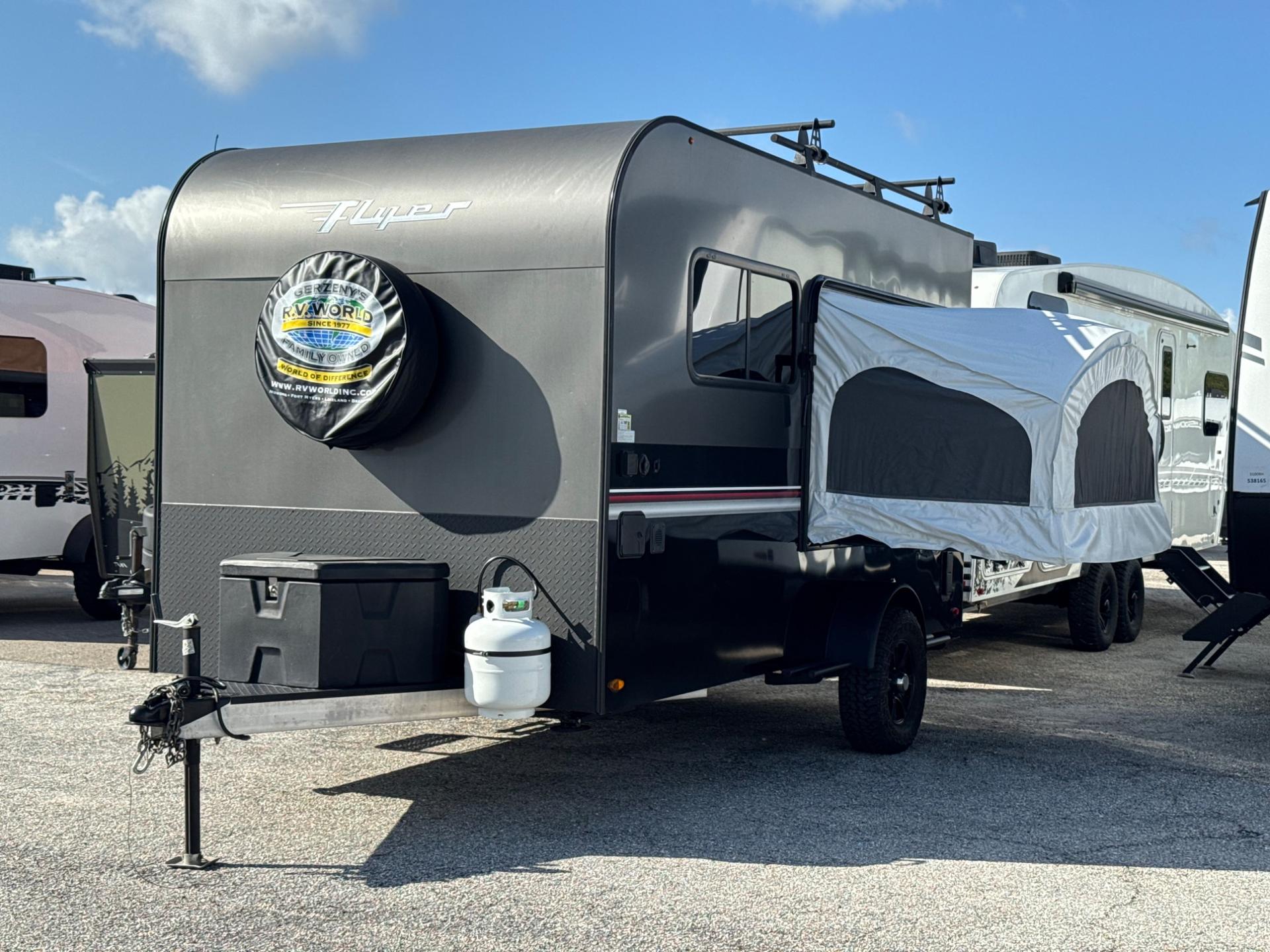 2022 INTECH RV 2022 INTECH RV FLYER - thumbnail 2