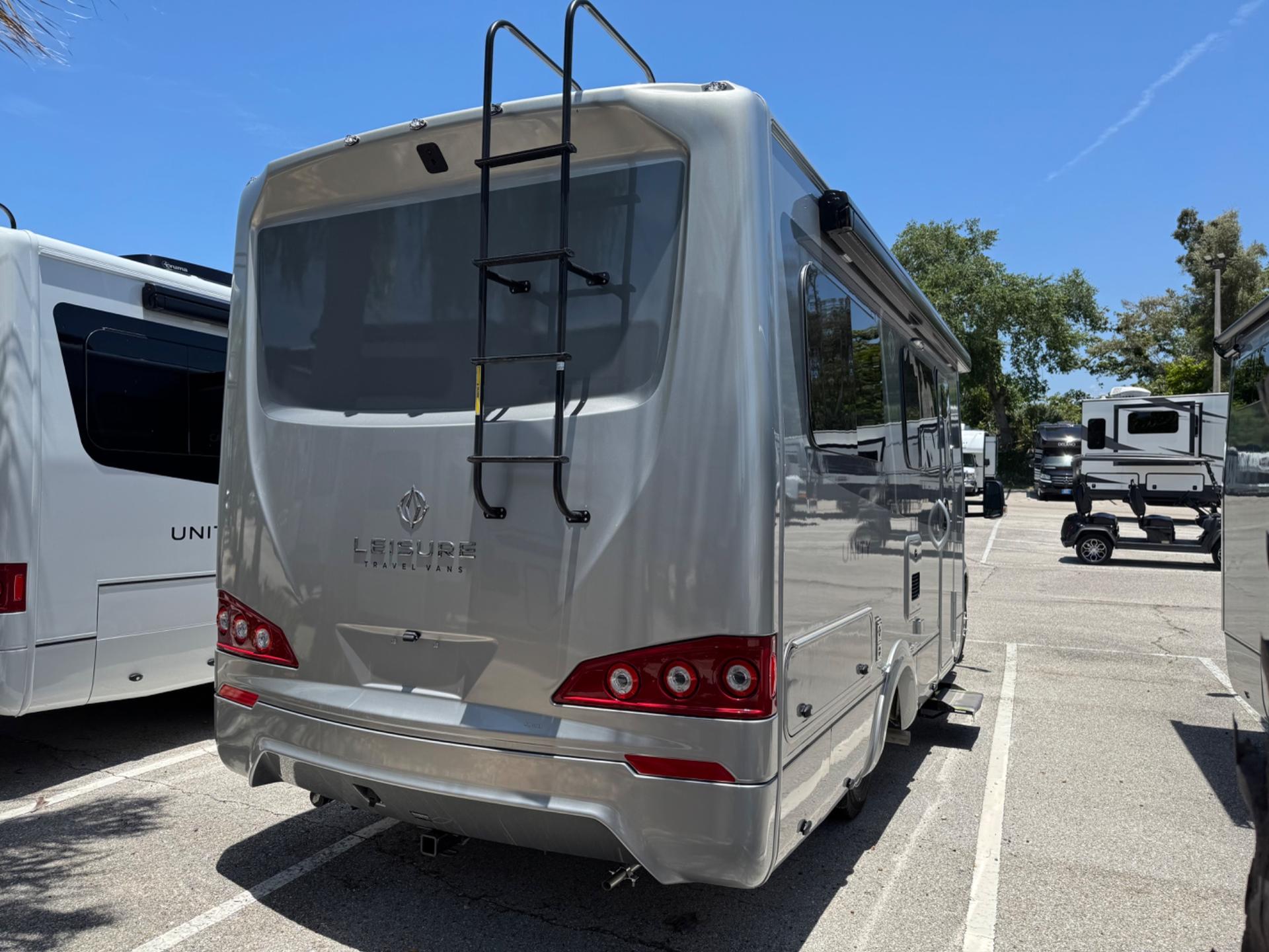 2026 Leisure Travel Vans 2026 Leisure Travel Vans Unity - thumbnail 4