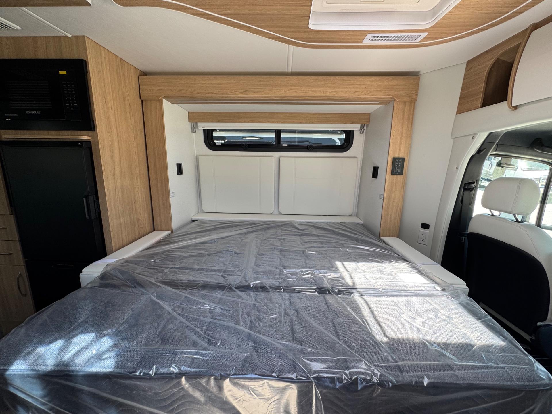 2026 Leisure Travel Vans 2026 Leisure Travel Vans Unity - thumbnail 11