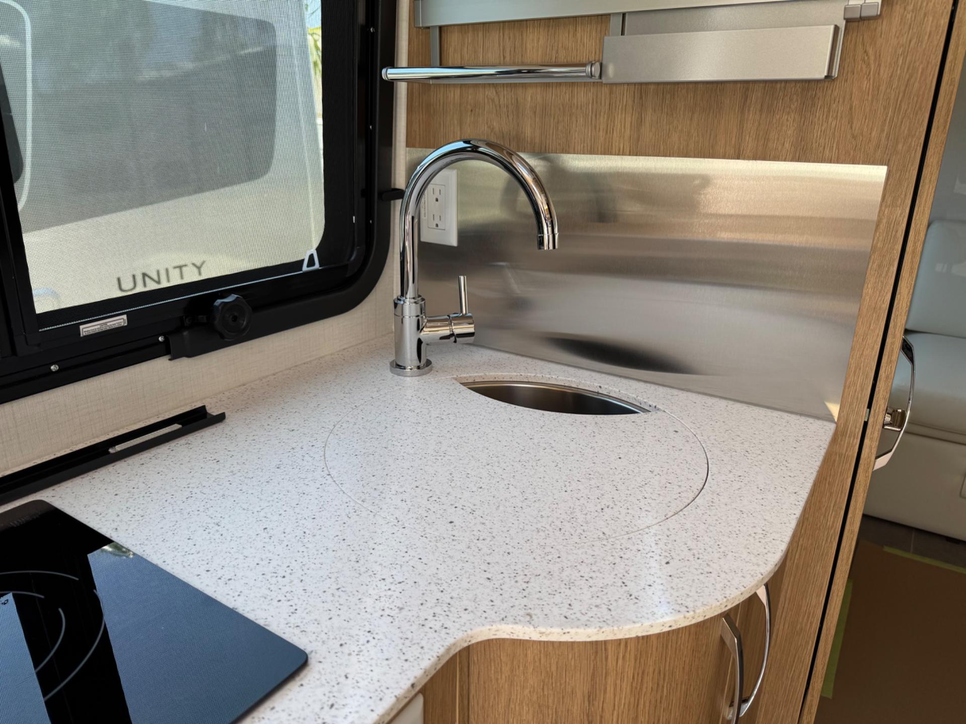 2026 Leisure Travel Vans 2026 Leisure Travel Vans Unity - thumbnail 13