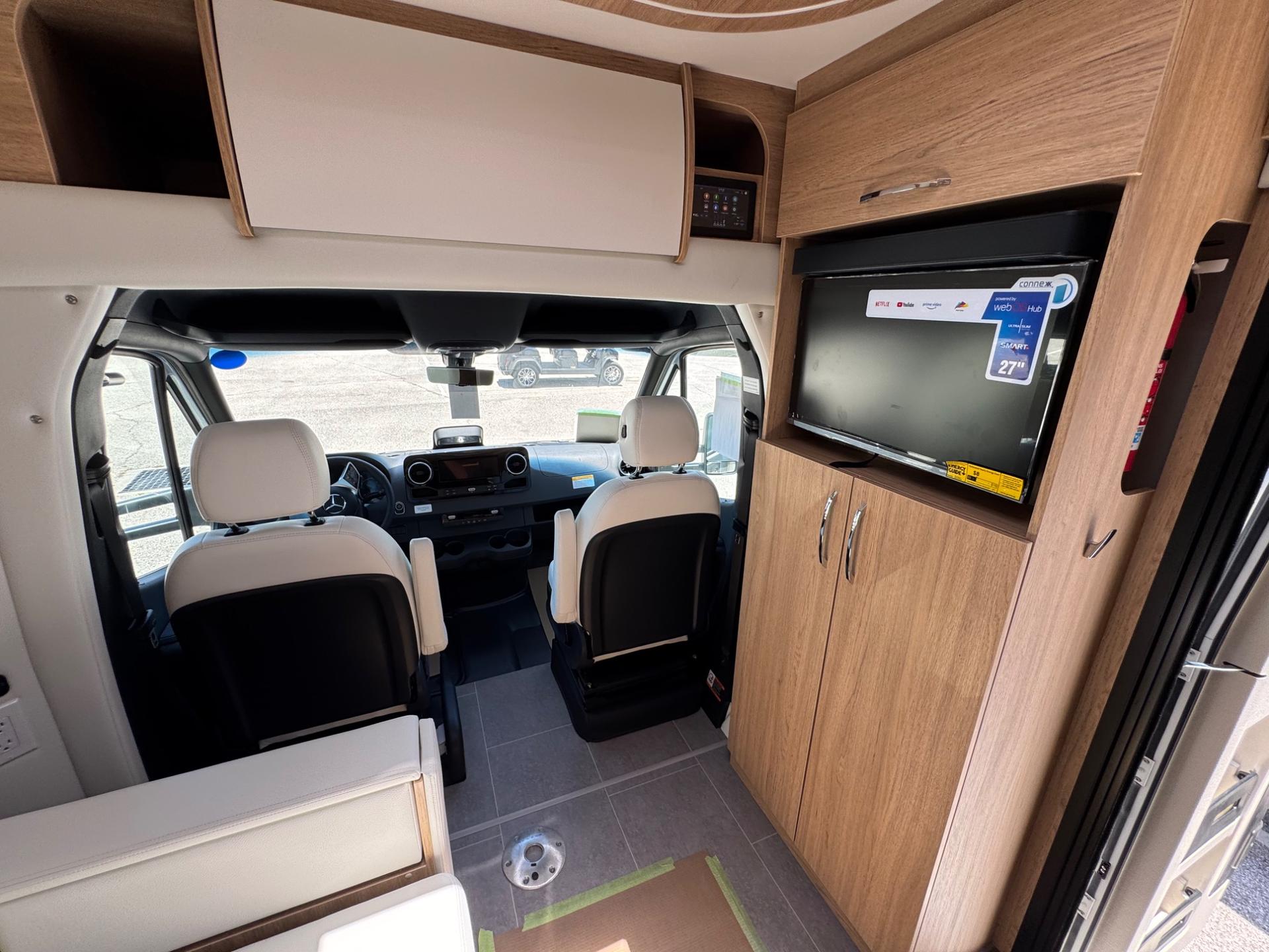 2026 Leisure Travel Vans 2026 Leisure Travel Vans Unity - thumbnail 15
