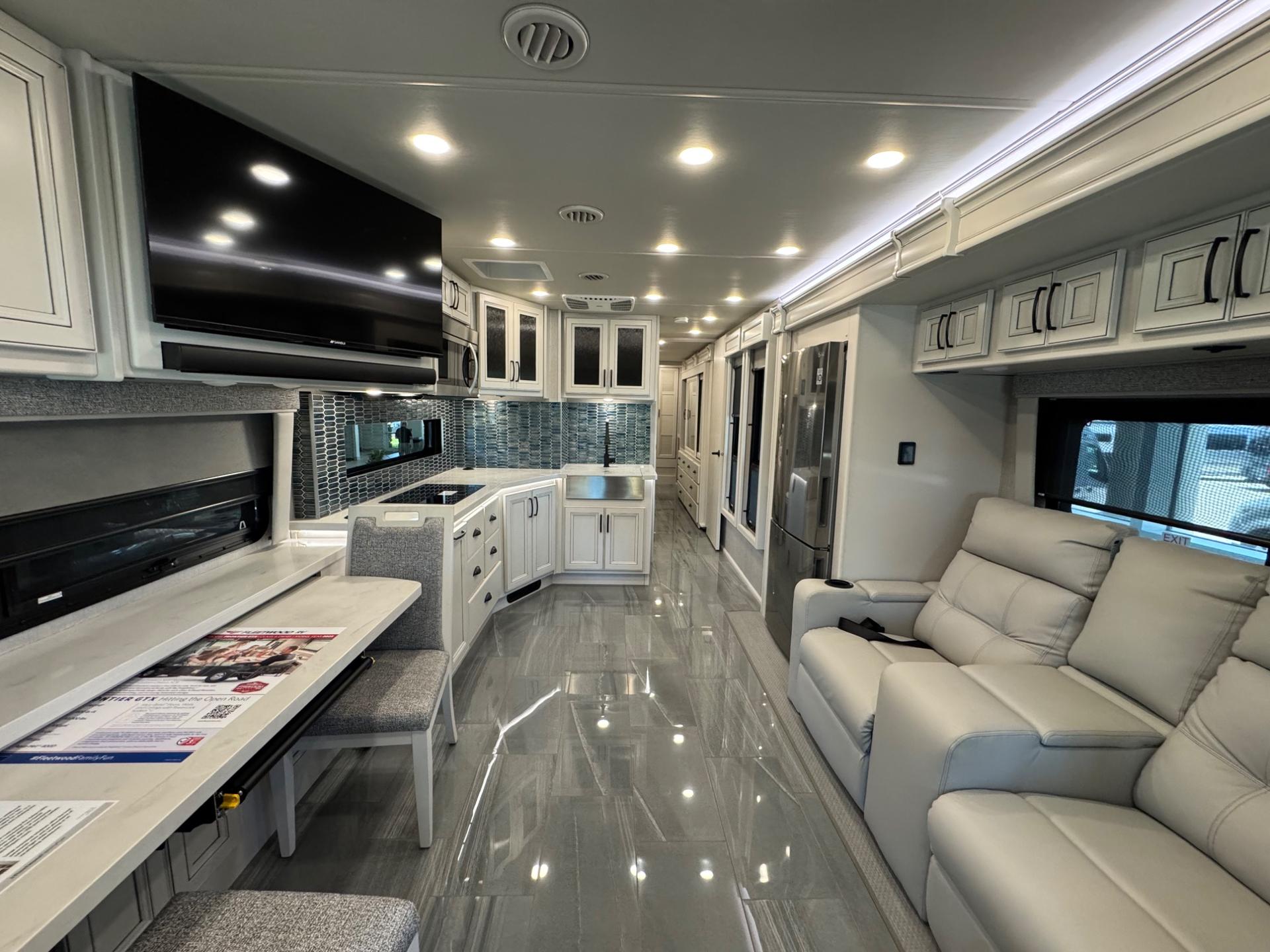 2023 Fleetwood RV 2023 Fleetwood RV Frontier GTX - thumbnail 12