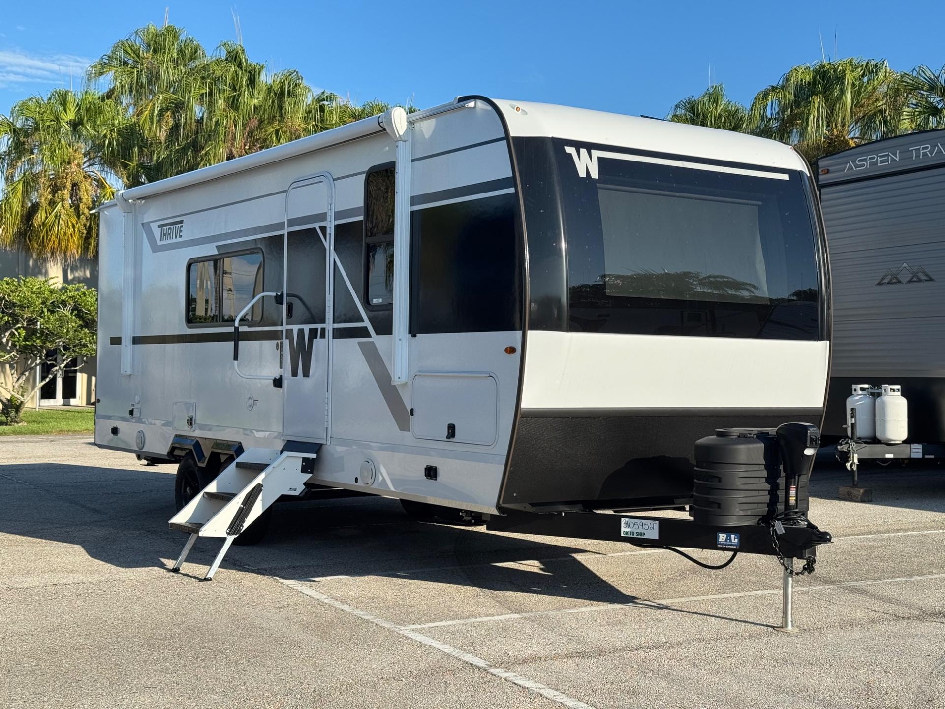 2027 Winnebago Thrive 22MLS