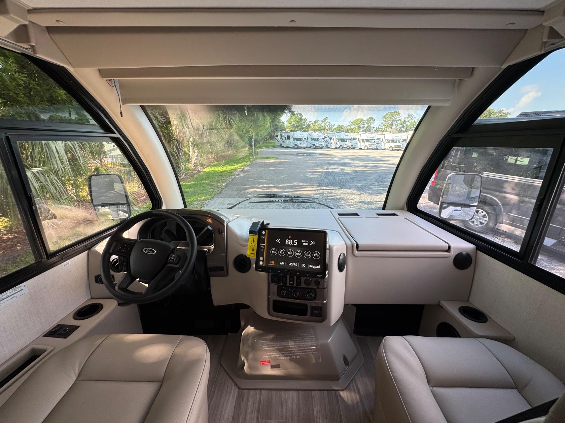 2026 Thor Motor Coach 2026 Thor Motor Coach Axis - thumbnail 21