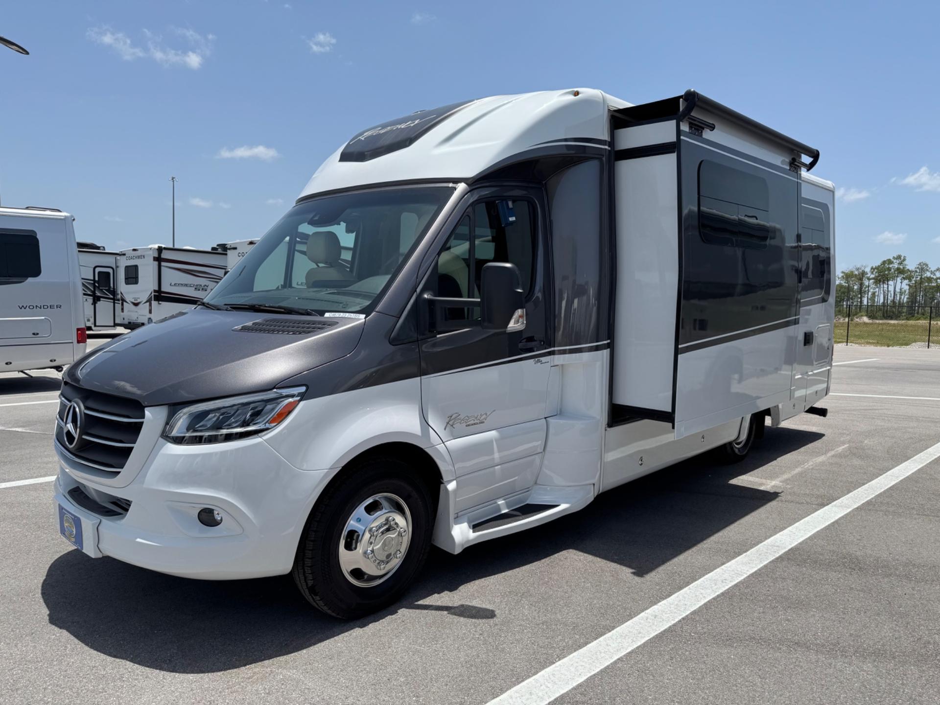 2023 Regency RV 2023 Regency RV Ultra Brougham - thumbnail 2