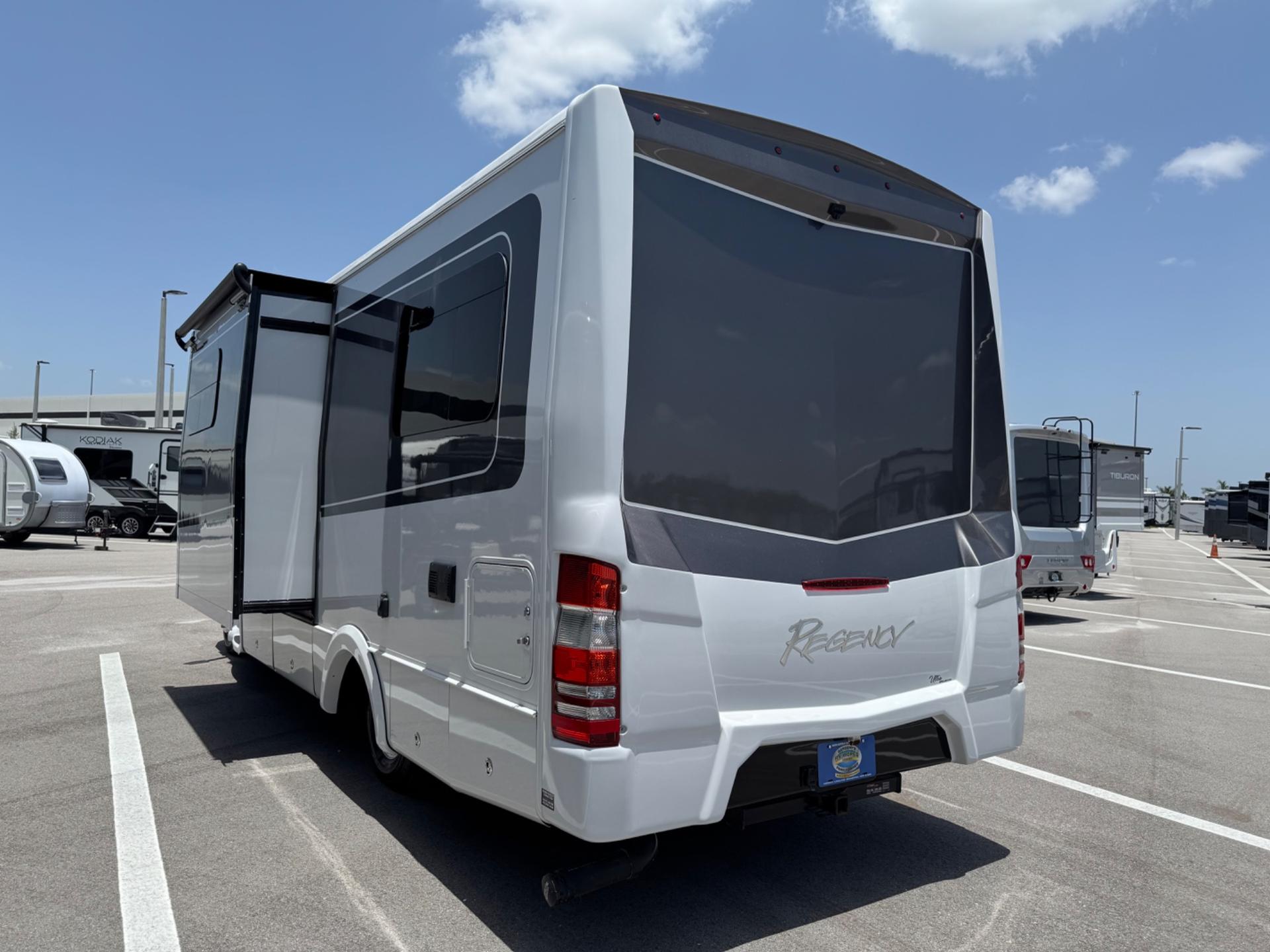 2023 Regency RV 2023 Regency RV Ultra Brougham - thumbnail 3