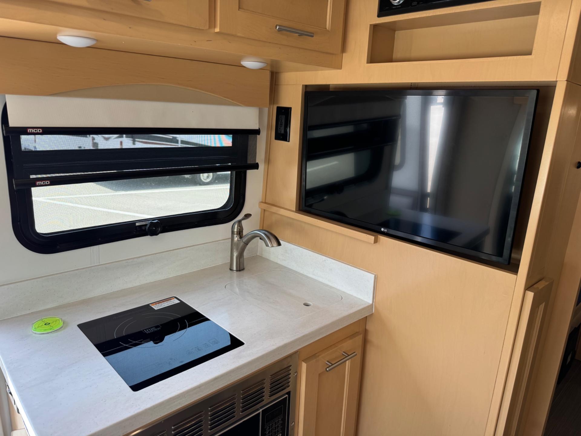 2023 Regency RV 2023 Regency RV Ultra Brougham - thumbnail 9