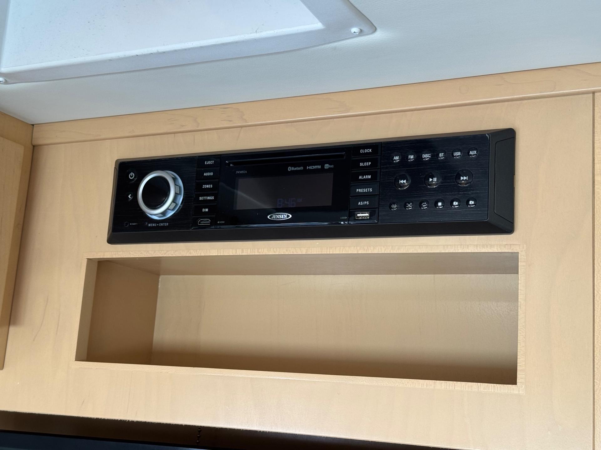2023 Regency RV 2023 Regency RV Ultra Brougham - thumbnail 11