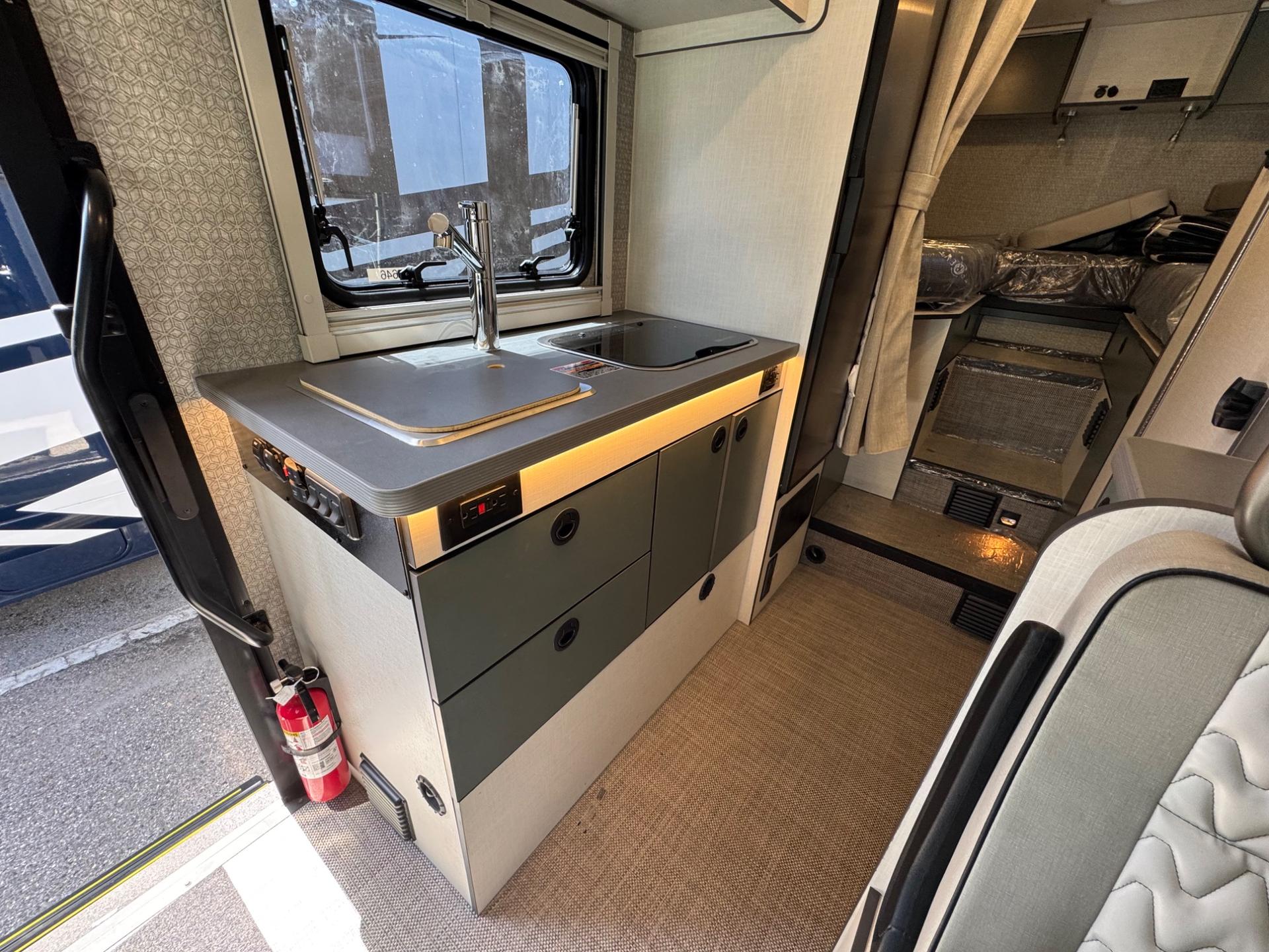 2027 Winnebago 2027 Winnebago EKKO - thumbnail 8