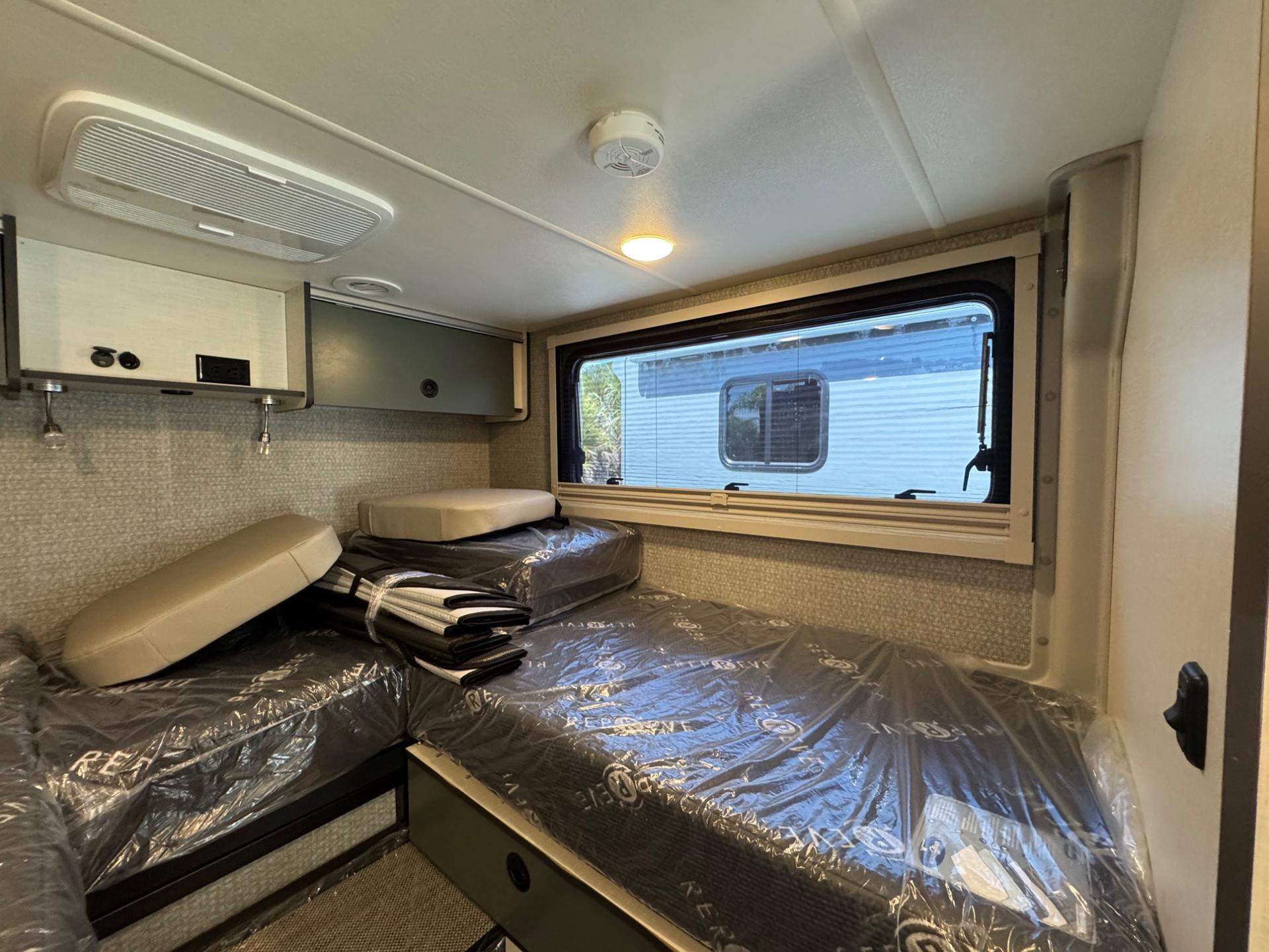 2027 Winnebago 2027 Winnebago EKKO - thumbnail 15