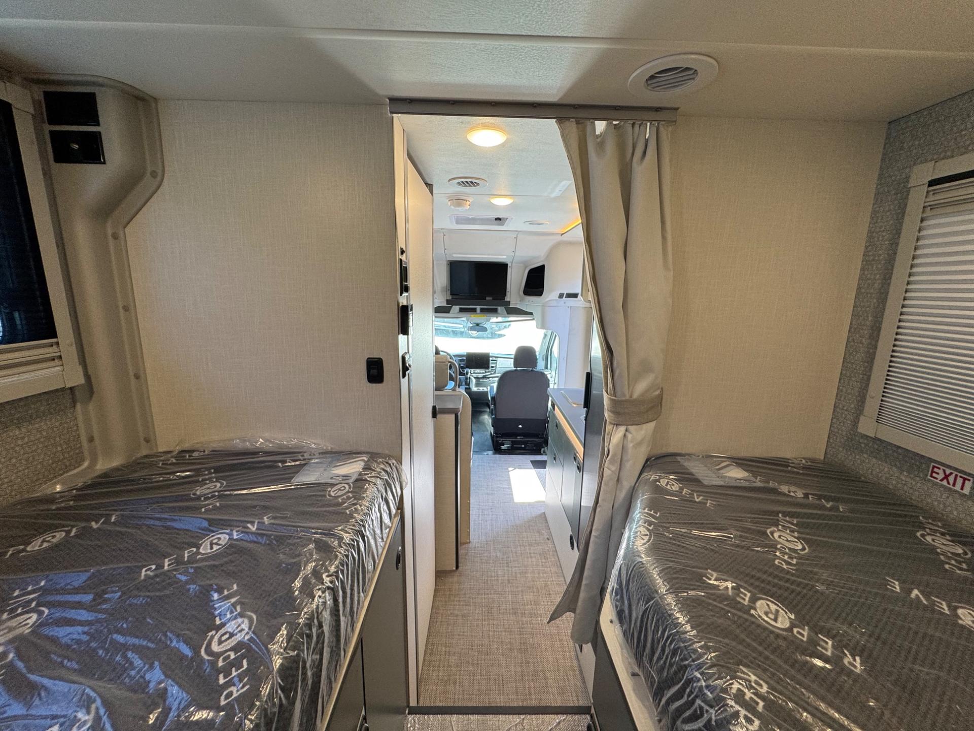 2027 Winnebago 2027 Winnebago EKKO - thumbnail 17