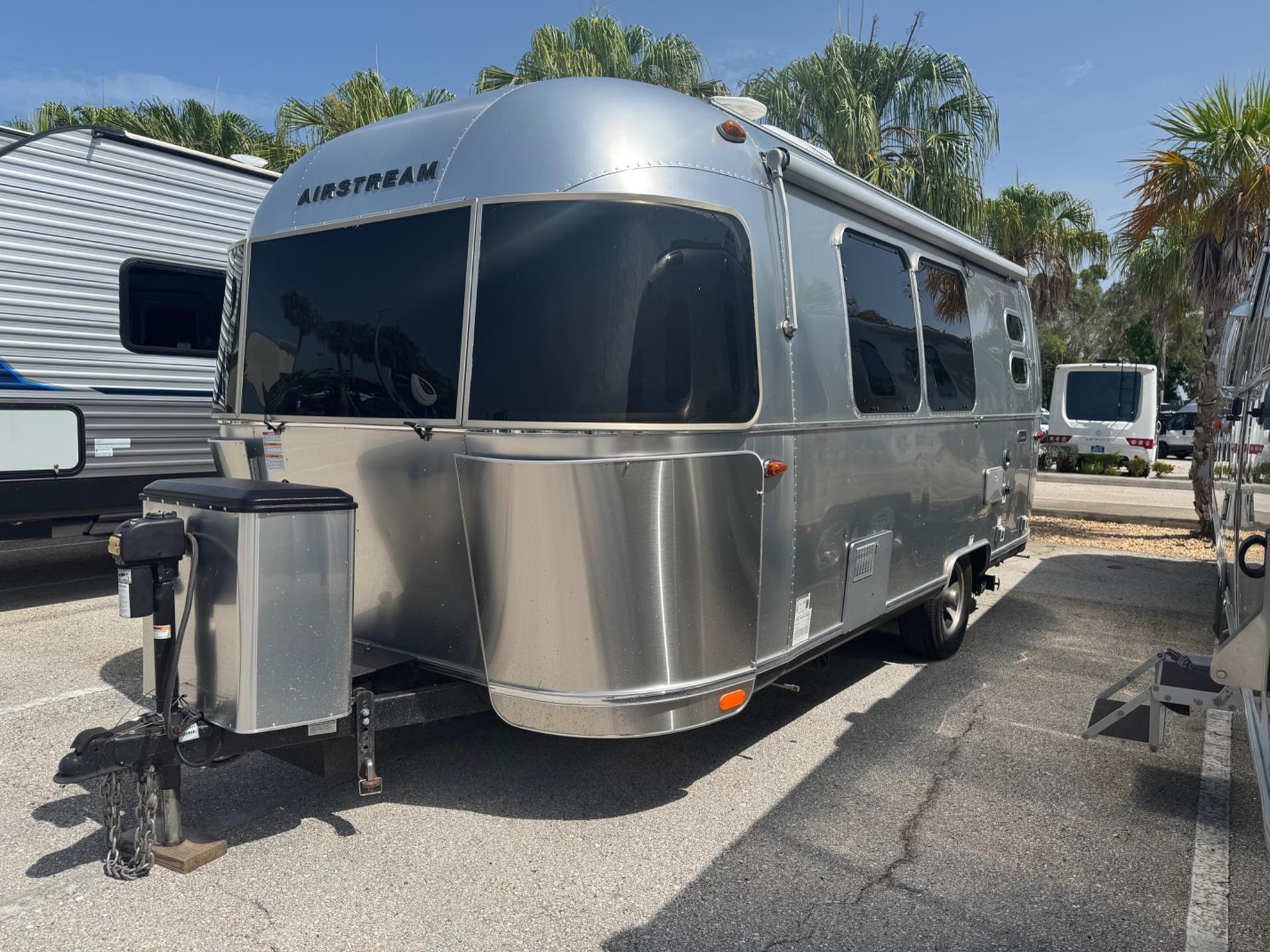 2020 AIRSTREAM 2020 AIRSTREAM CARAVEL  - thumbnail 2