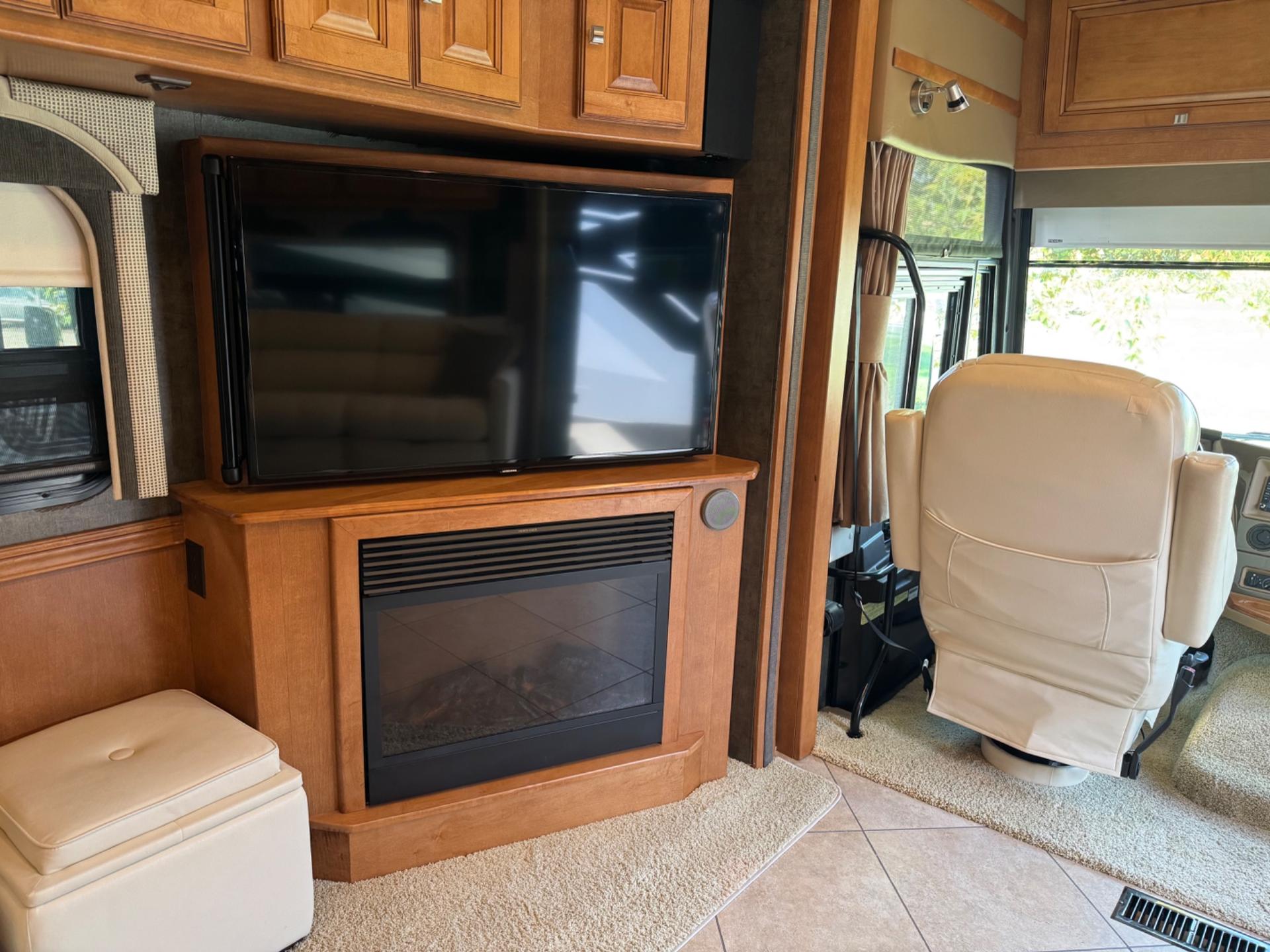 2015 Winnebago 2015 Winnebago Adventurer - thumbnail 14