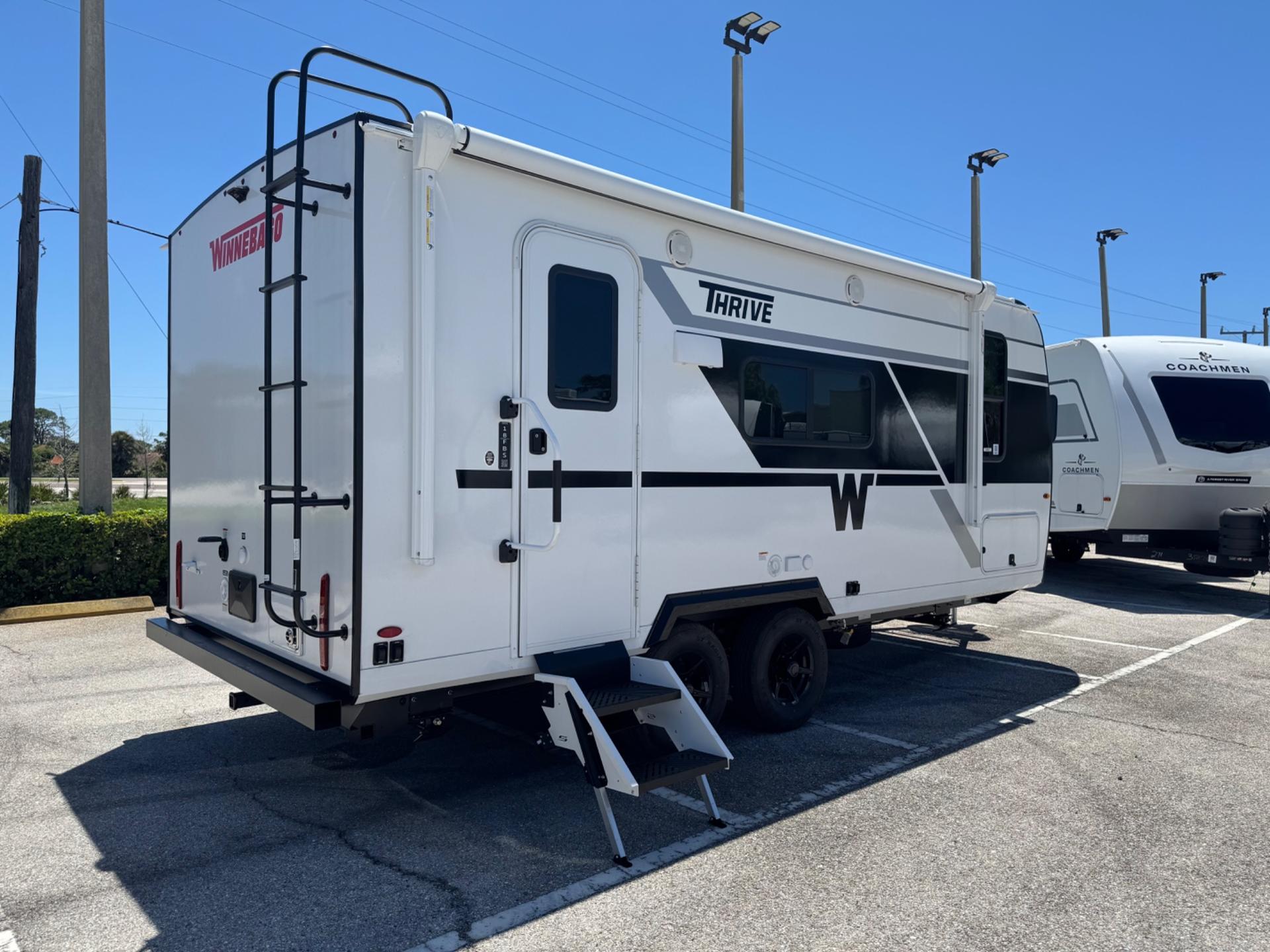 2027 Winnebago 2027 Winnebago Thrive - thumbnail 5