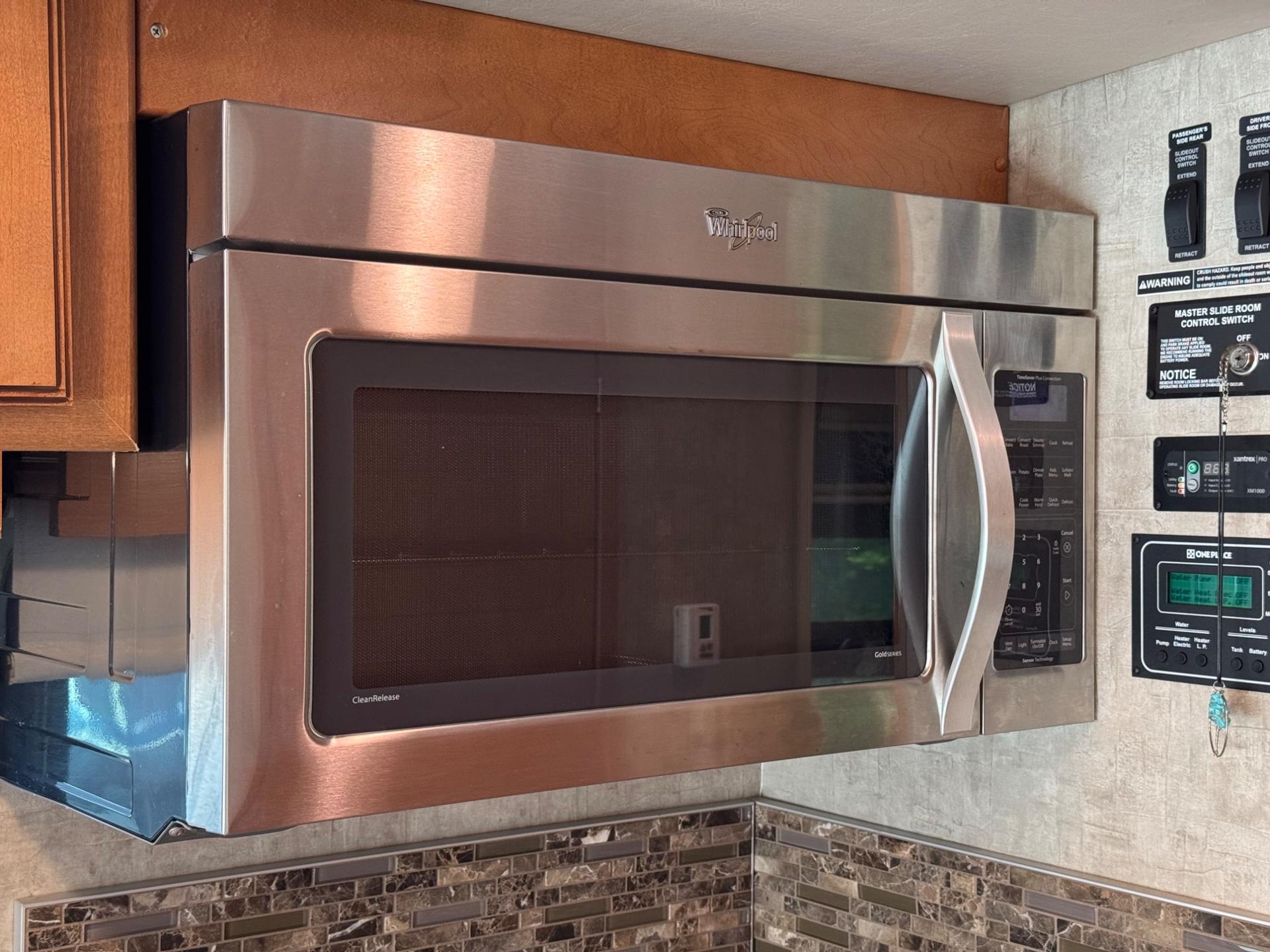 2015 Winnebago 2015 Winnebago Cambria - thumbnail 9
