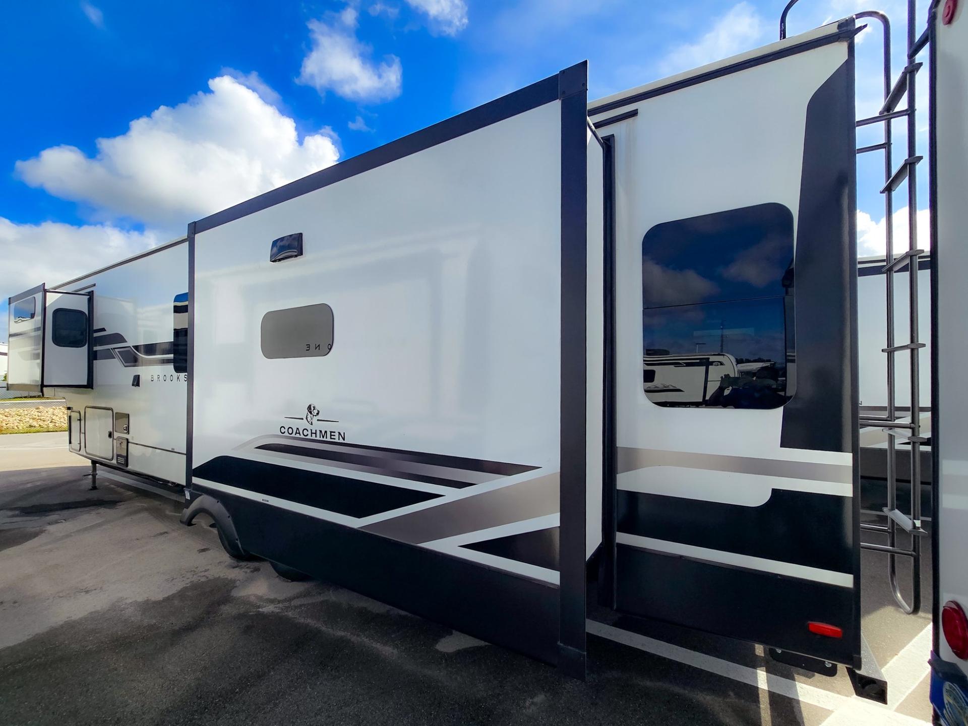 2026 Coachmen 2026 Coachmen Brookstone - thumbnail 6