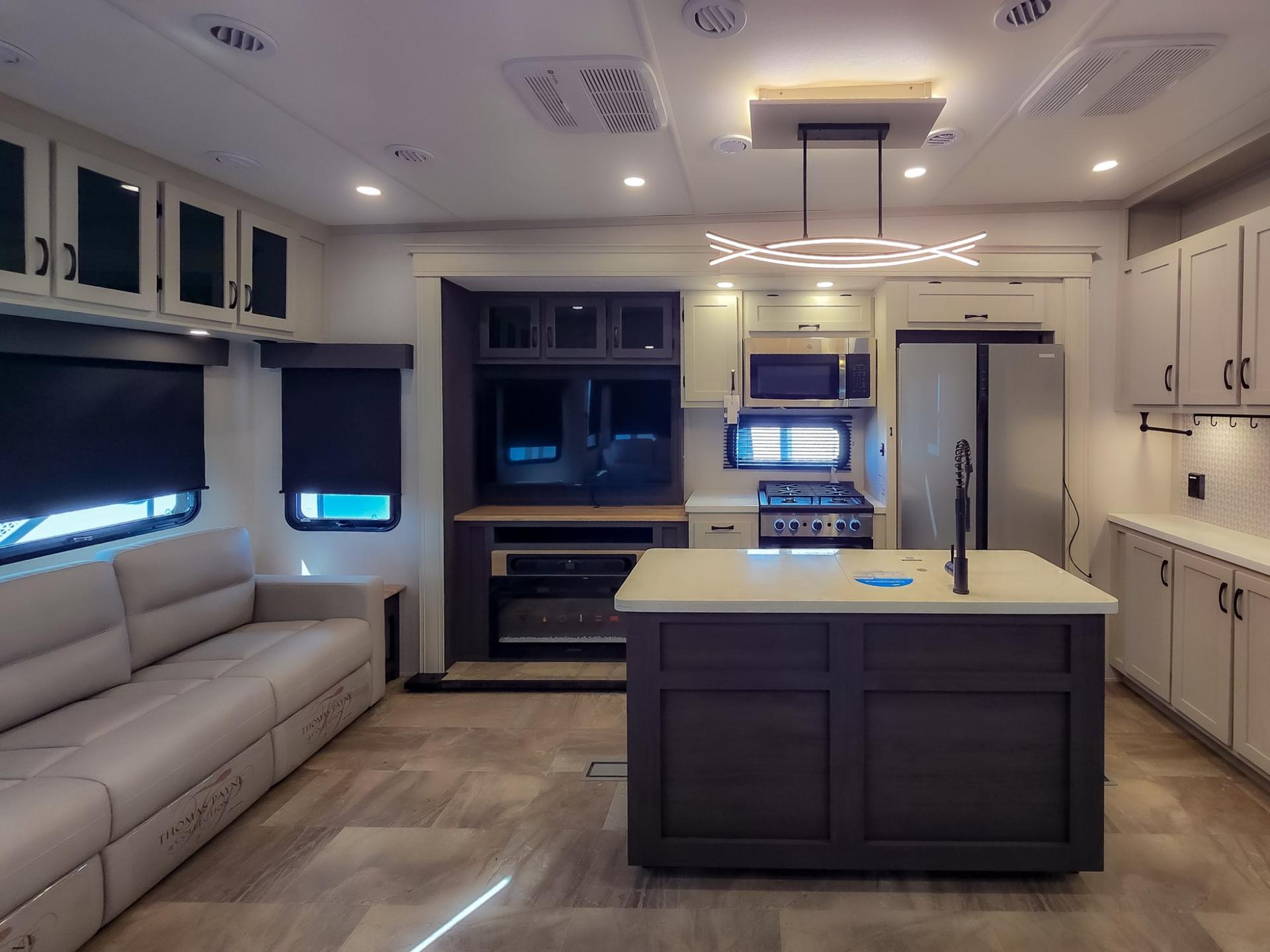 2026 Coachmen 2026 Coachmen Brookstone - thumbnail 10