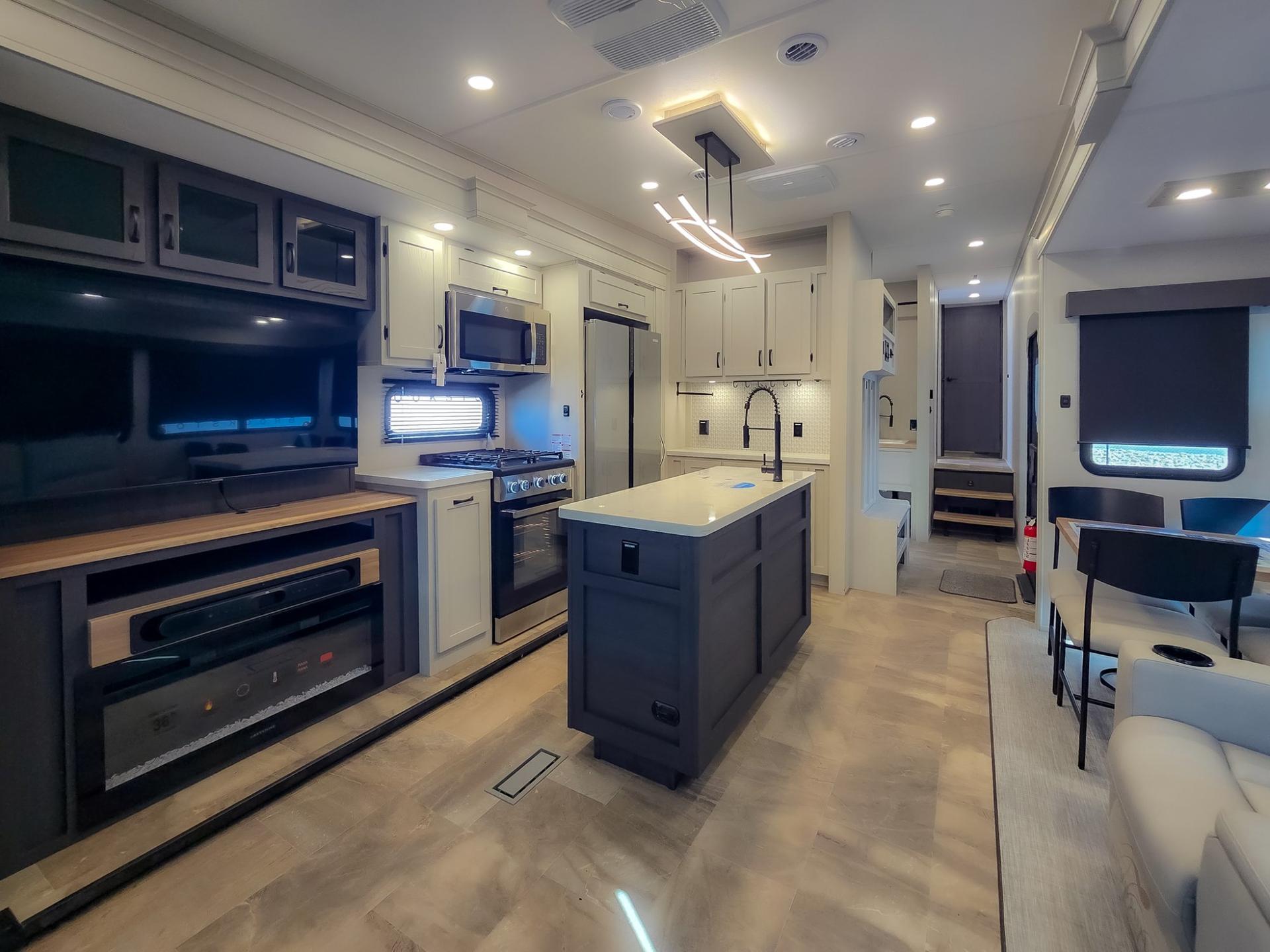 2026 Coachmen 2026 Coachmen Brookstone - thumbnail 11