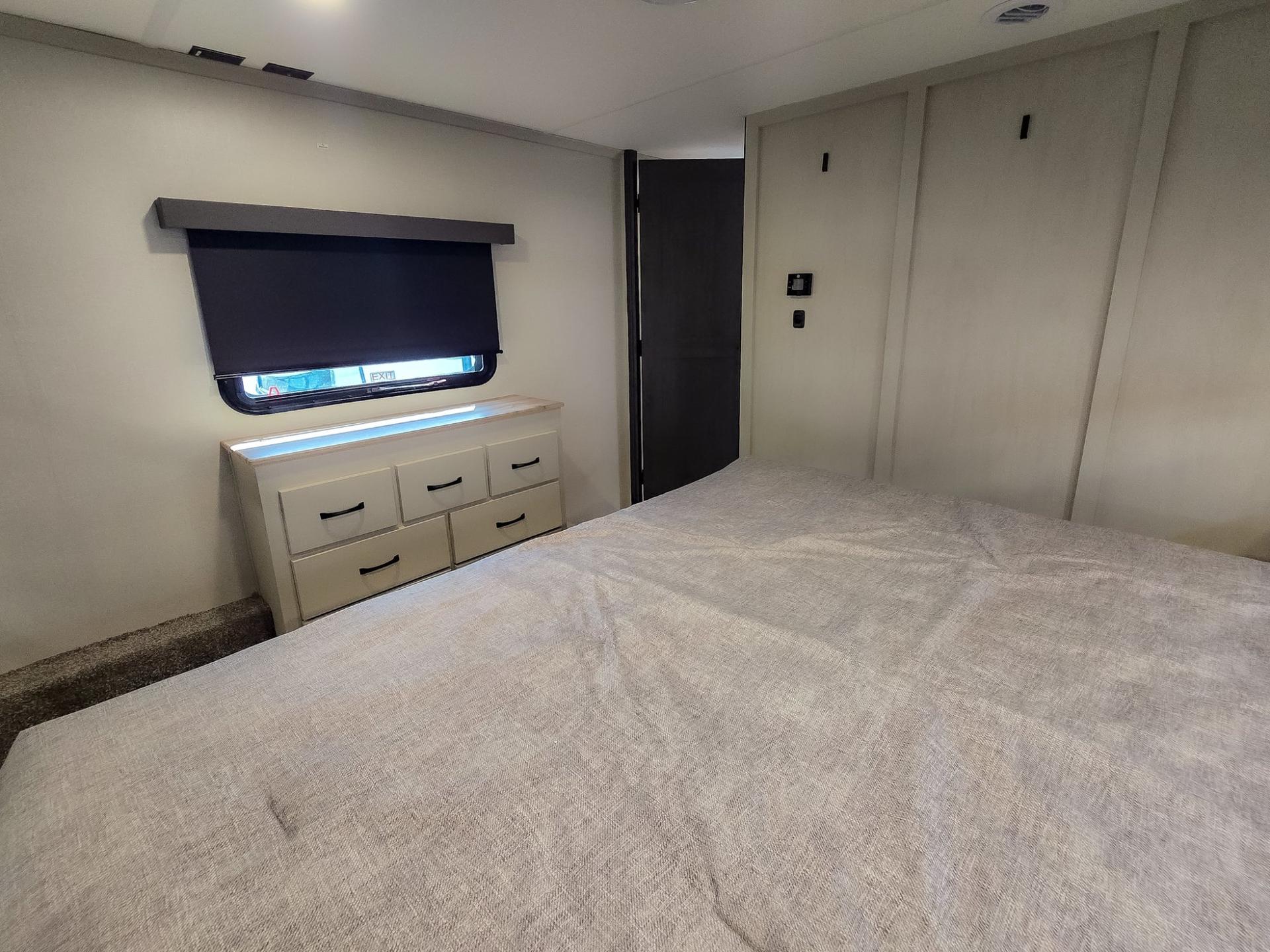2026 Coachmen 2026 Coachmen Brookstone - thumbnail 37
