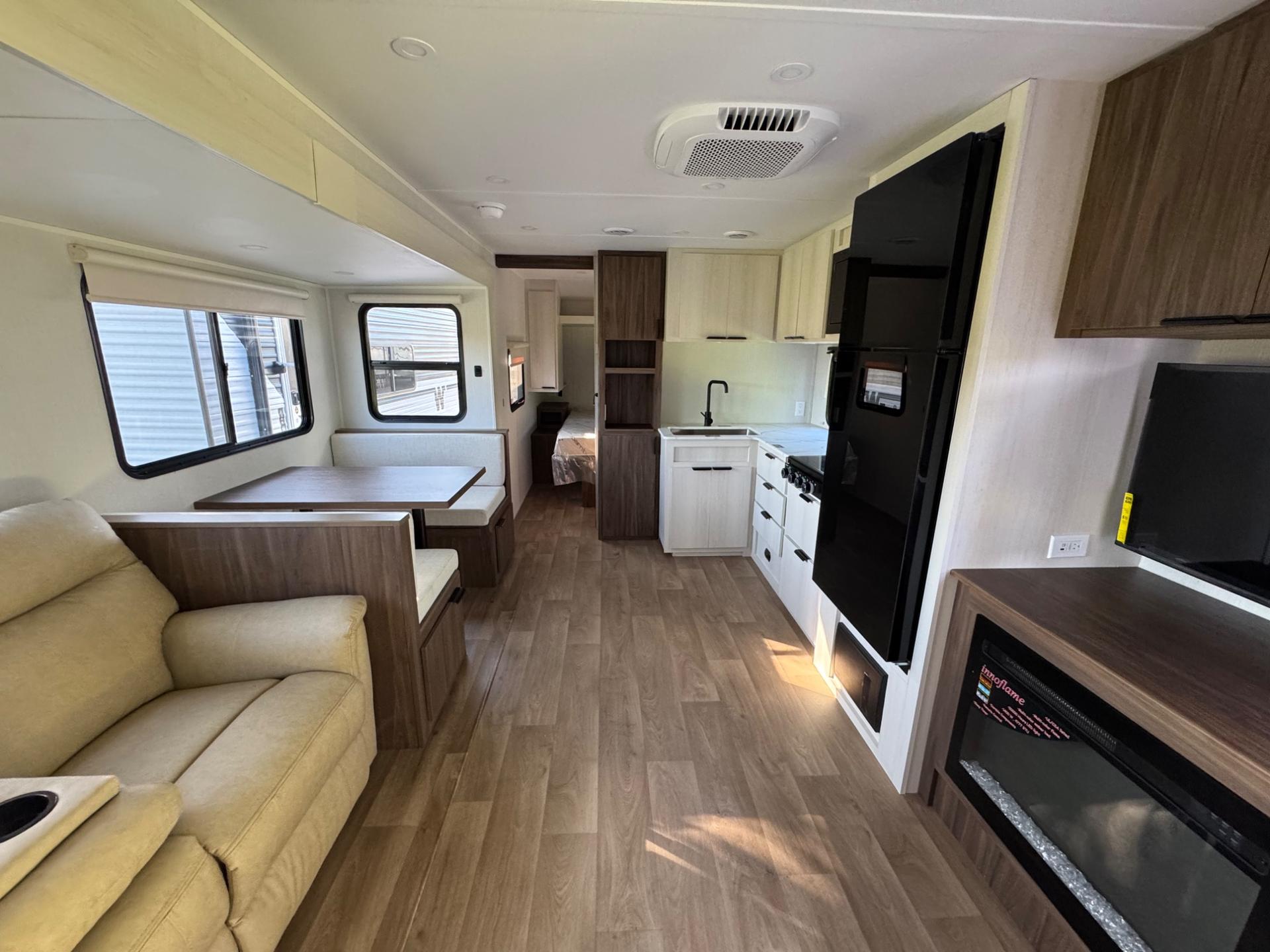 2027 Winnebago 2027 Winnebago Access - thumbnail 6