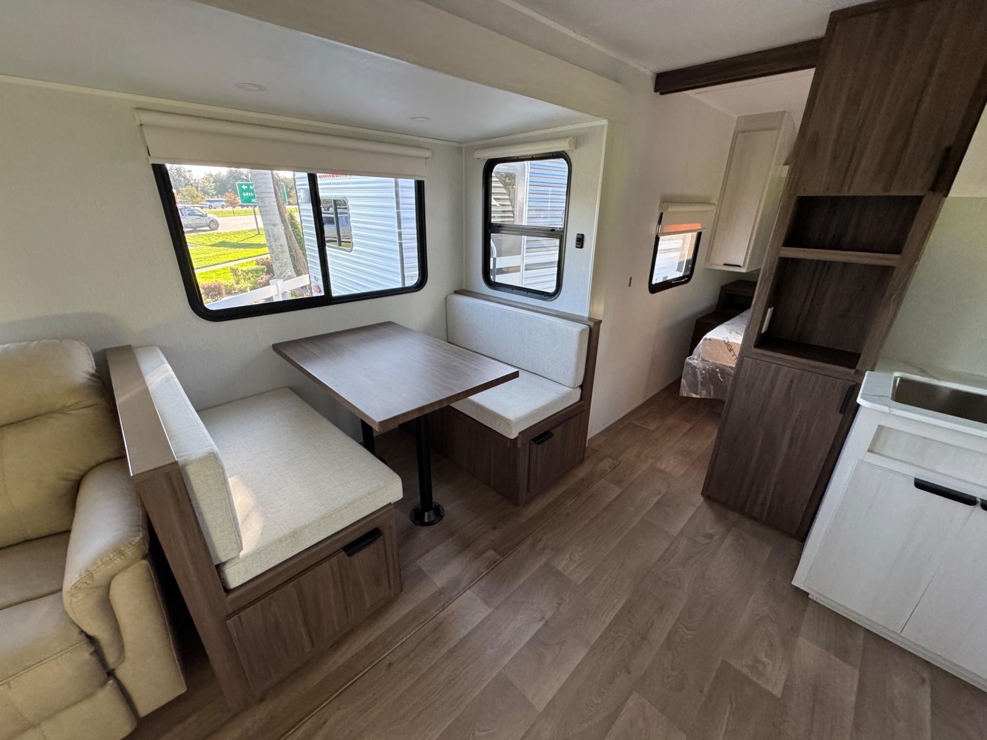 2027 Winnebago 2027 Winnebago Access - thumbnail 13