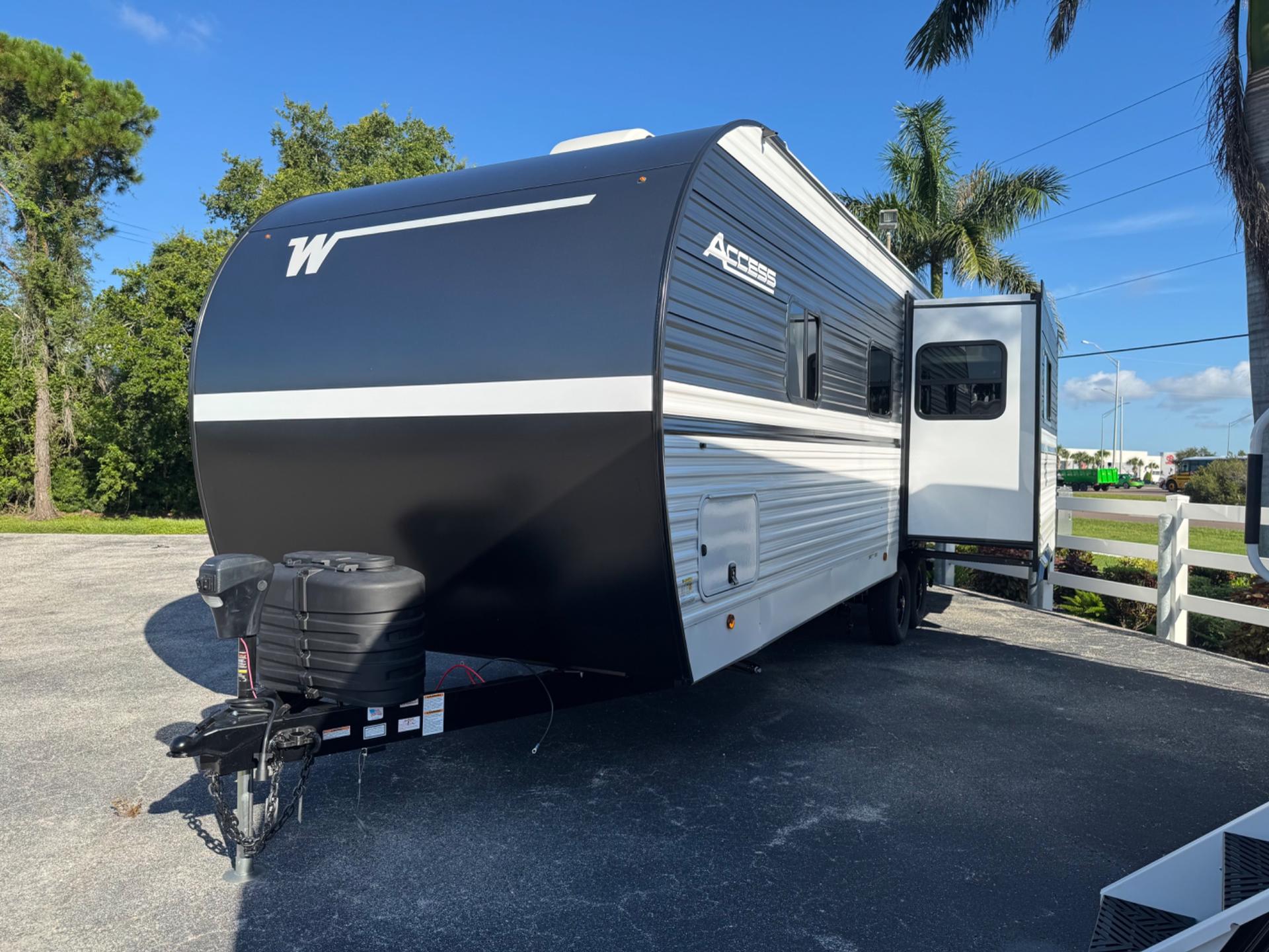 2027 Winnebago 2027 Winnebago Access - thumbnail 3