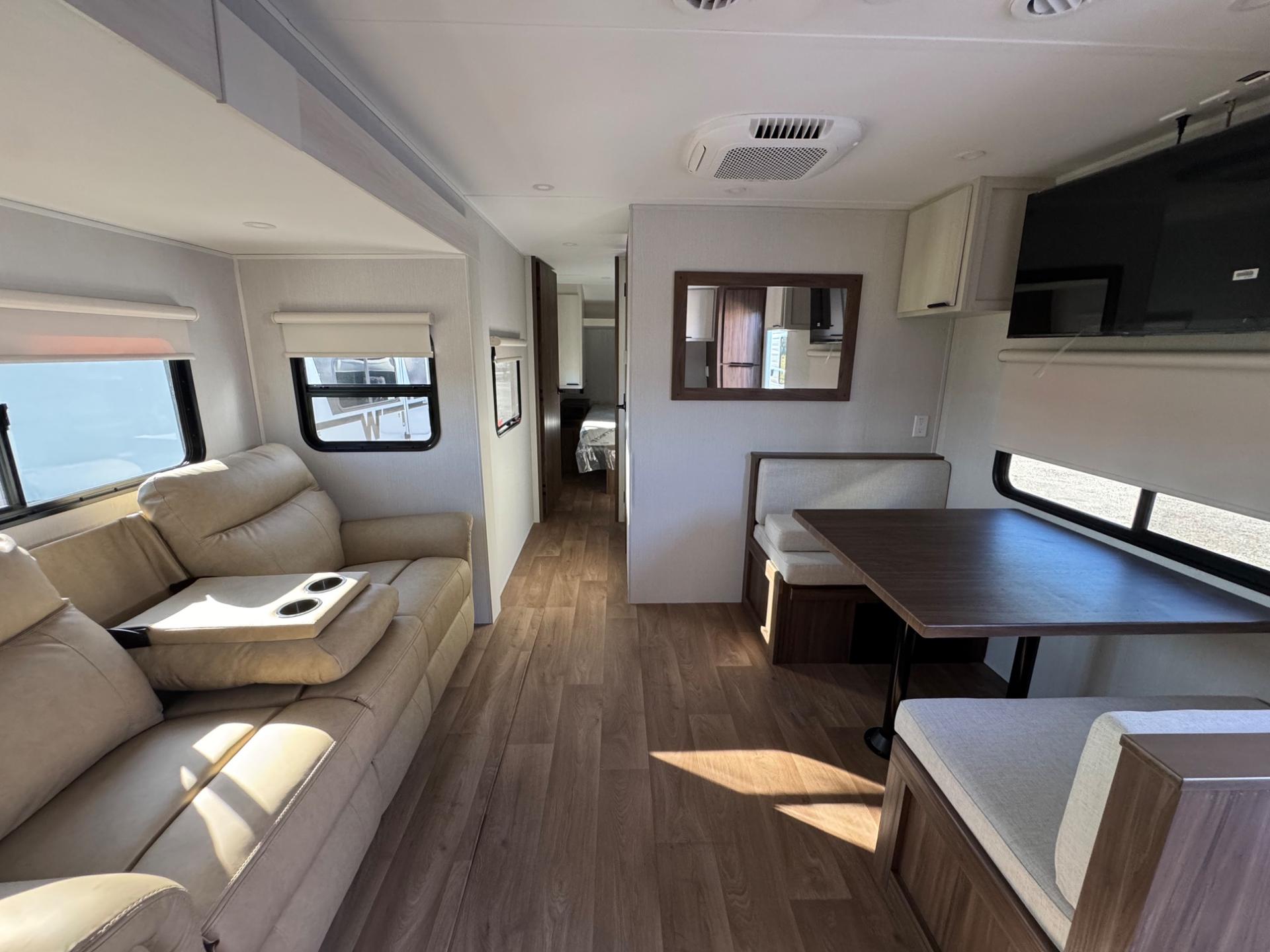 2027 Winnebago 2027 Winnebago Access - thumbnail 6