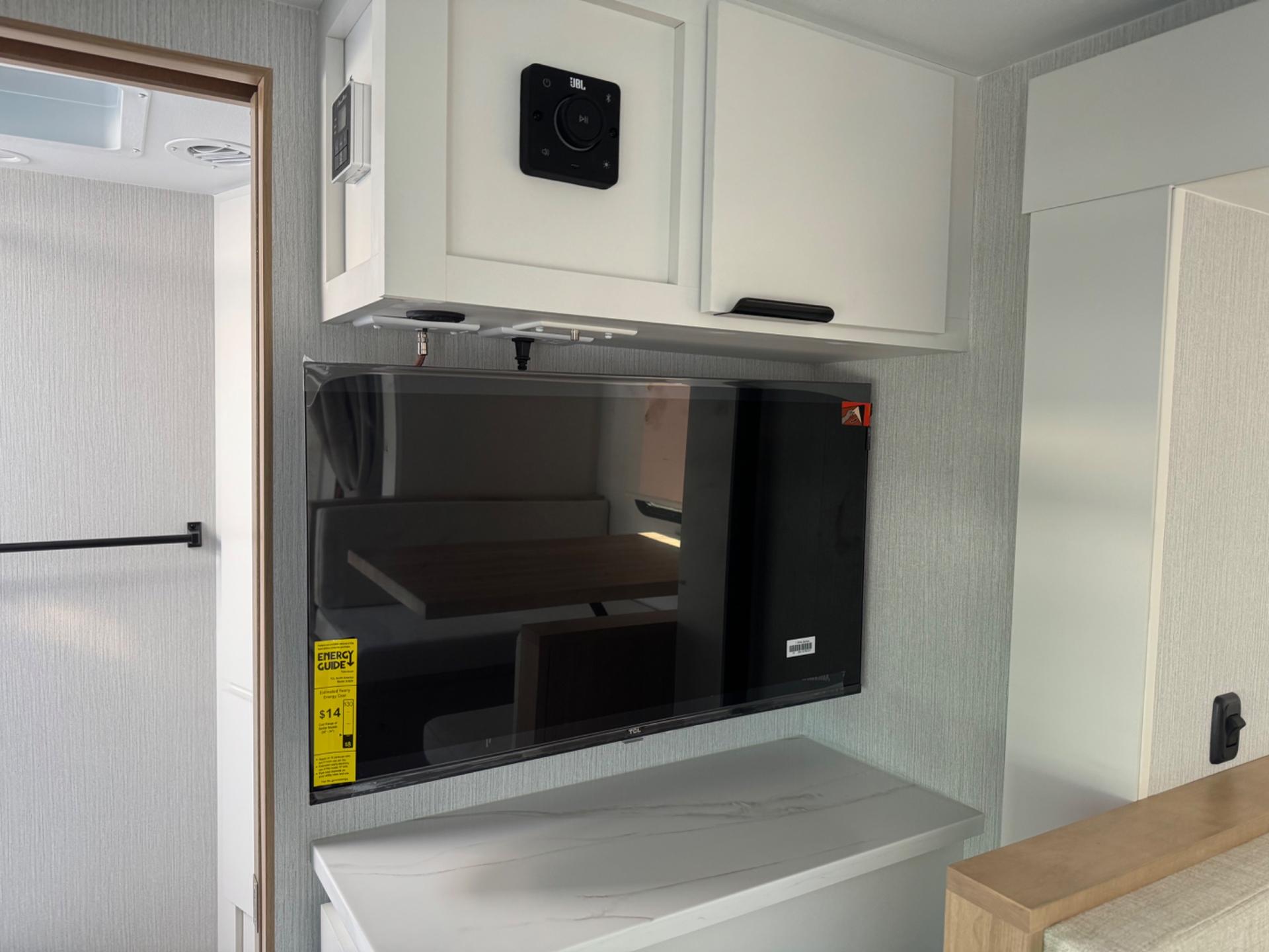 2027 Winnebago 2027 Winnebago Micro Minnie - thumbnail 13