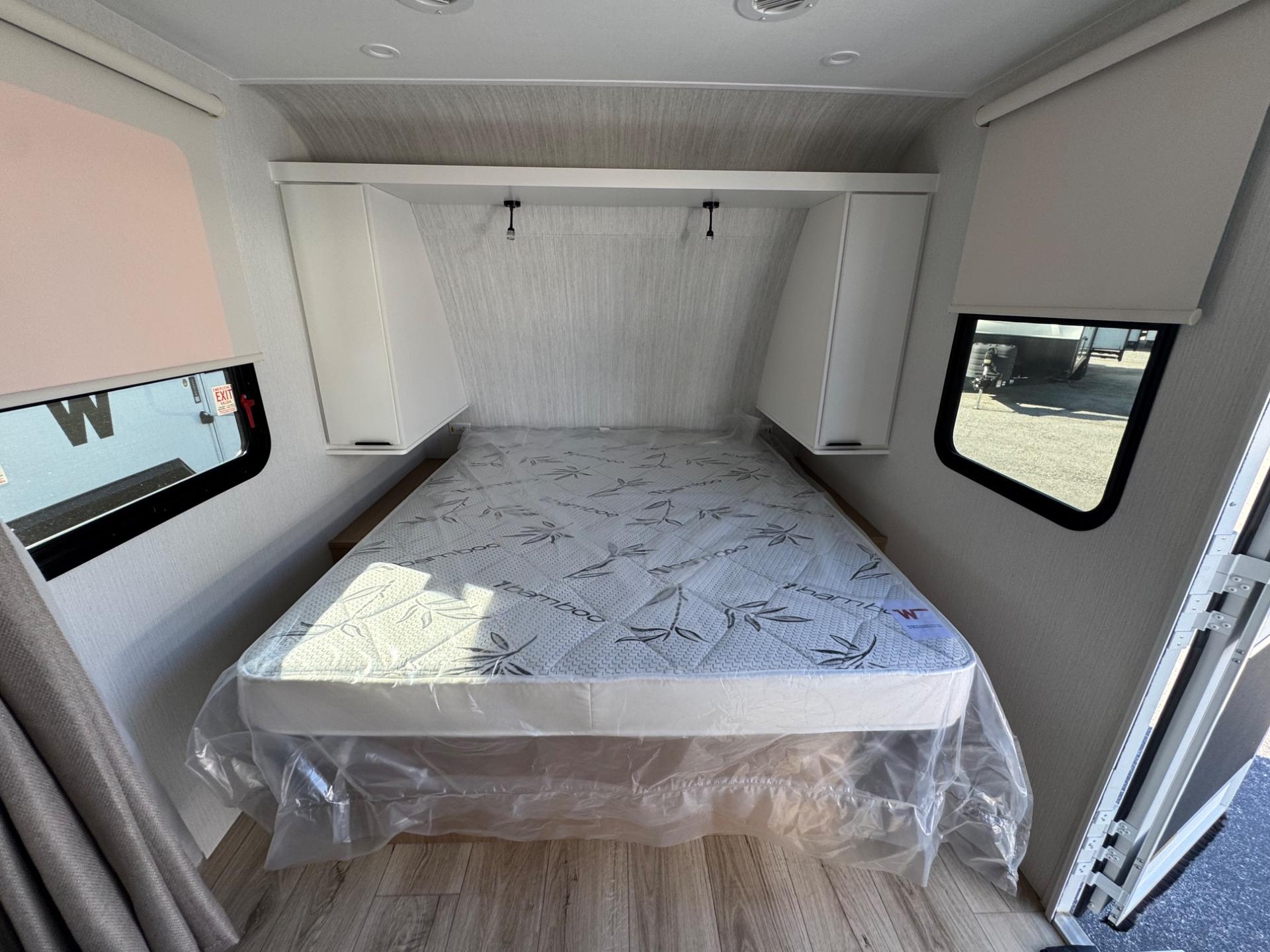 2027 Winnebago 2027 Winnebago Micro Minnie - thumbnail 14