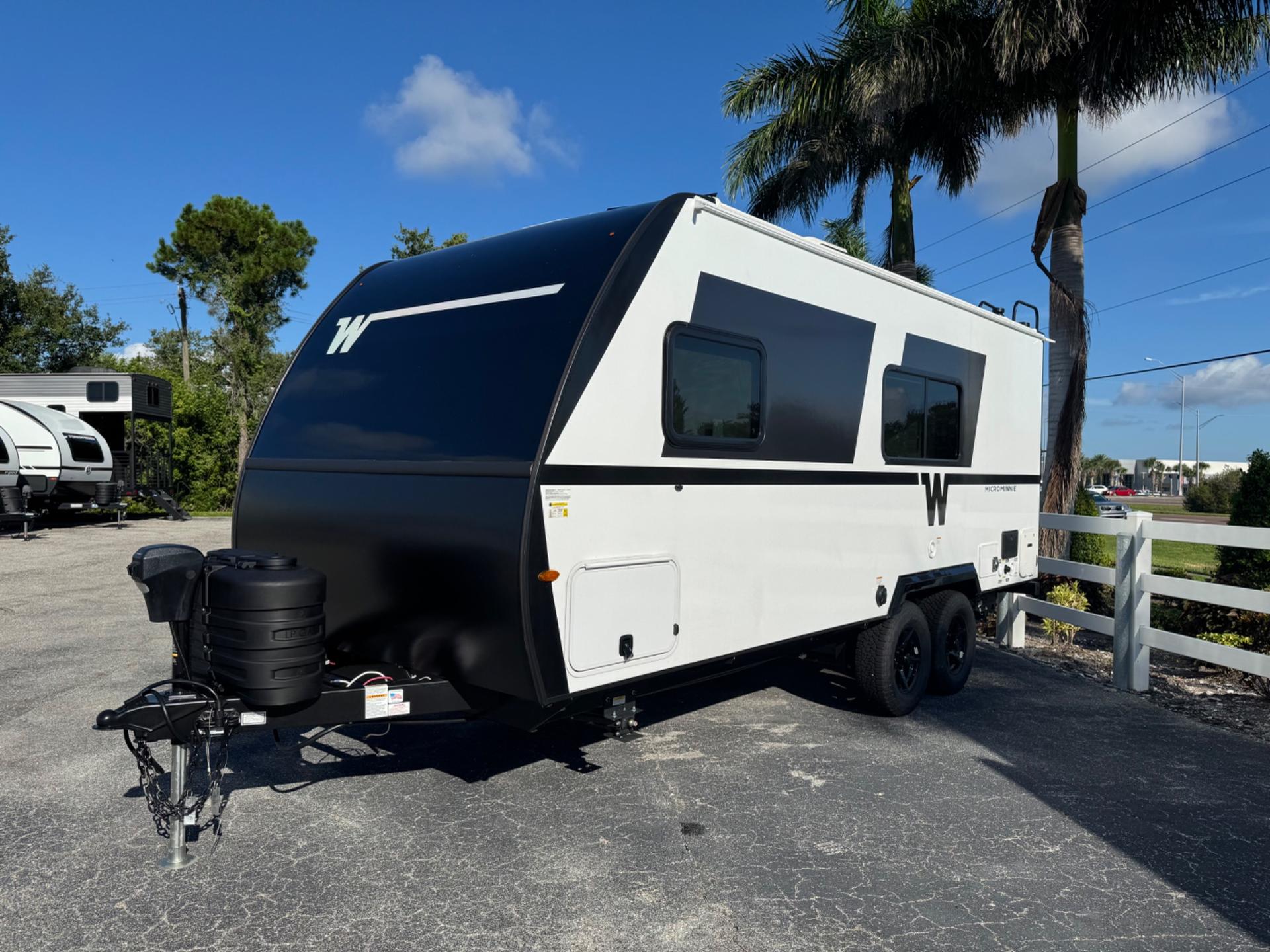 2027 Winnebago 2027 Winnebago Micro Minnie - thumbnail 3