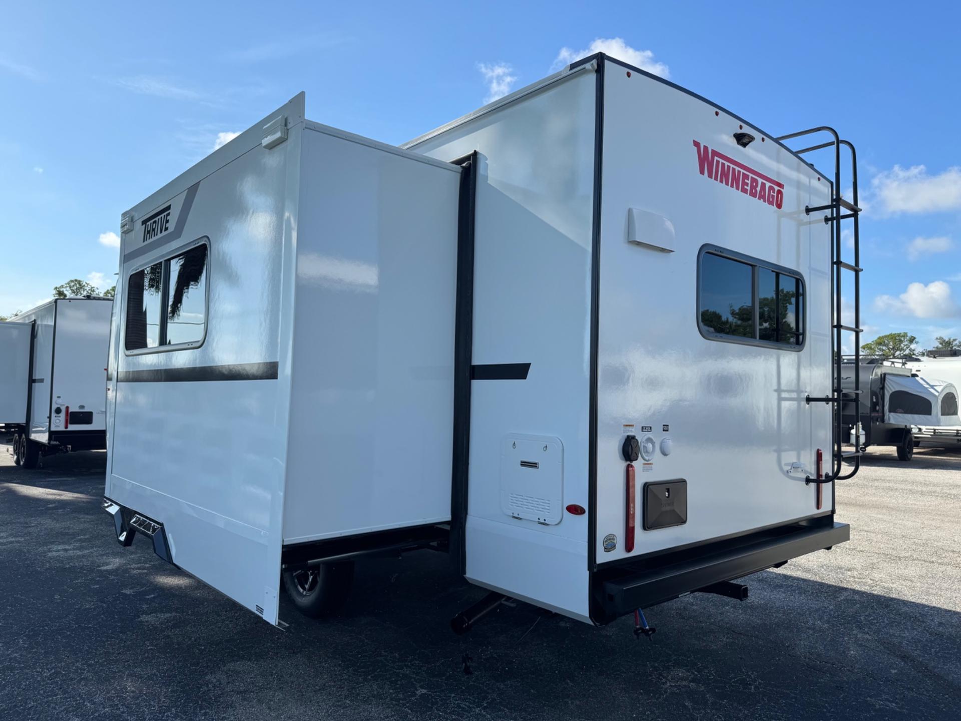 2027 Winnebago 2027 Winnebago Thrive - thumbnail 4
