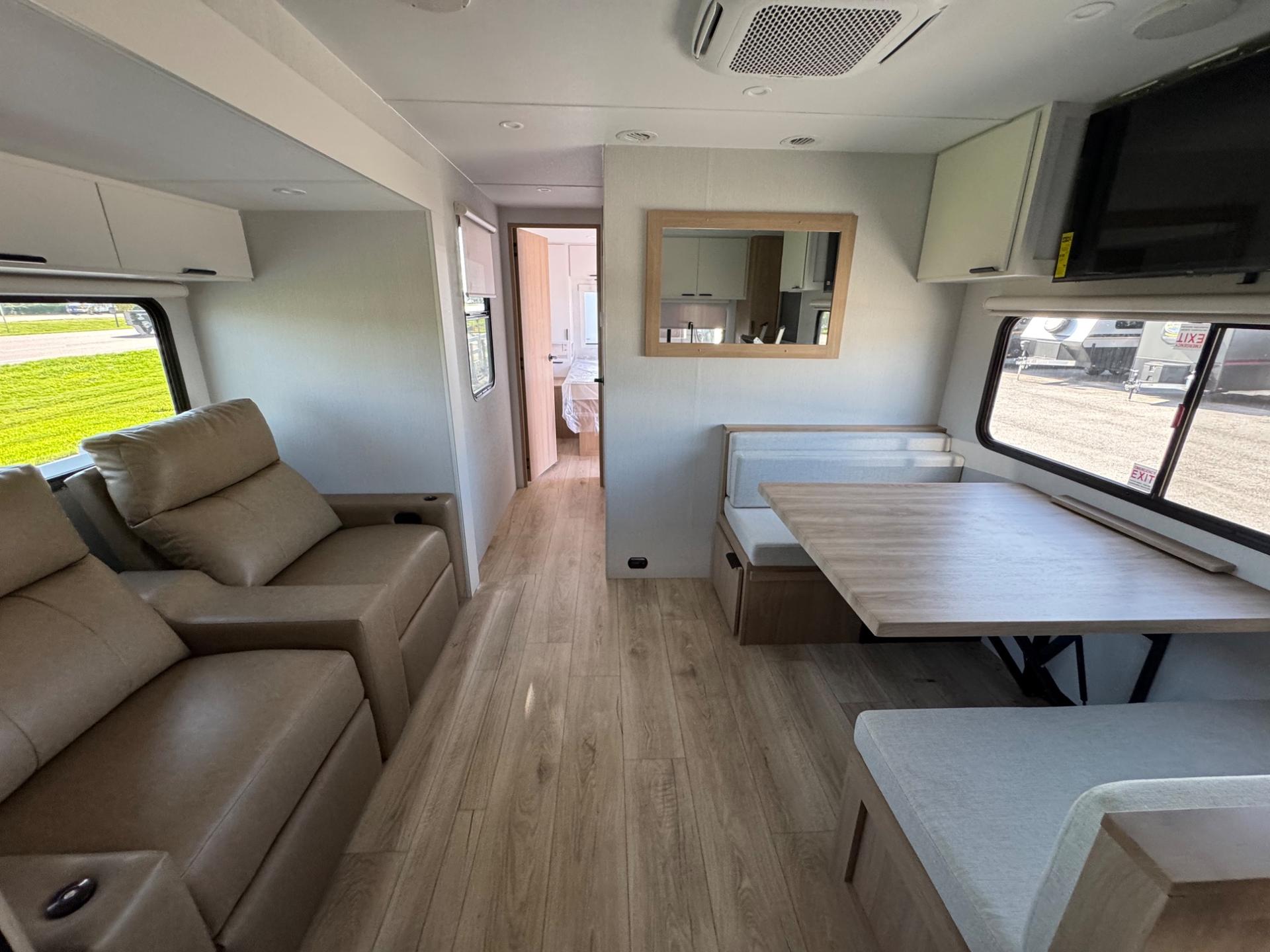 2027 Winnebago 2027 Winnebago Thrive - thumbnail 7