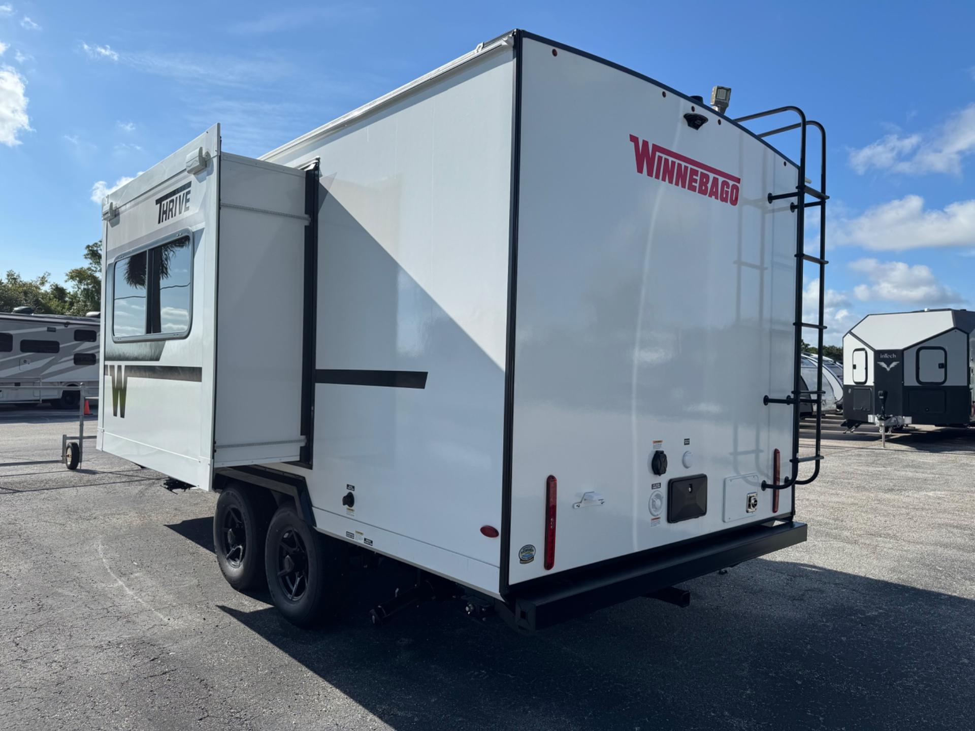 2027 Winnebago 2027 Winnebago Thrive - thumbnail 4