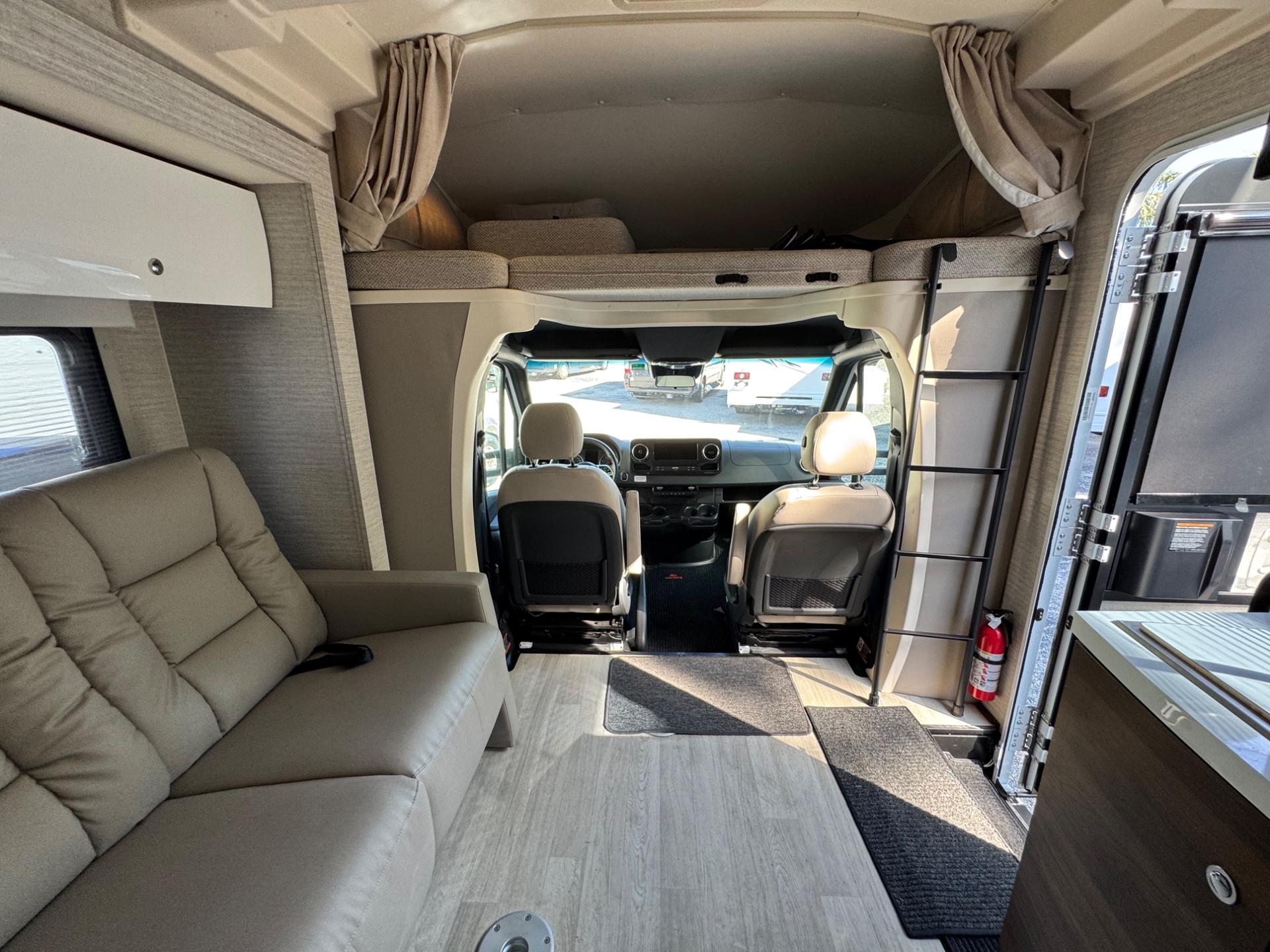 2024 Winnebago 2024 Winnebago View - thumbnail 7