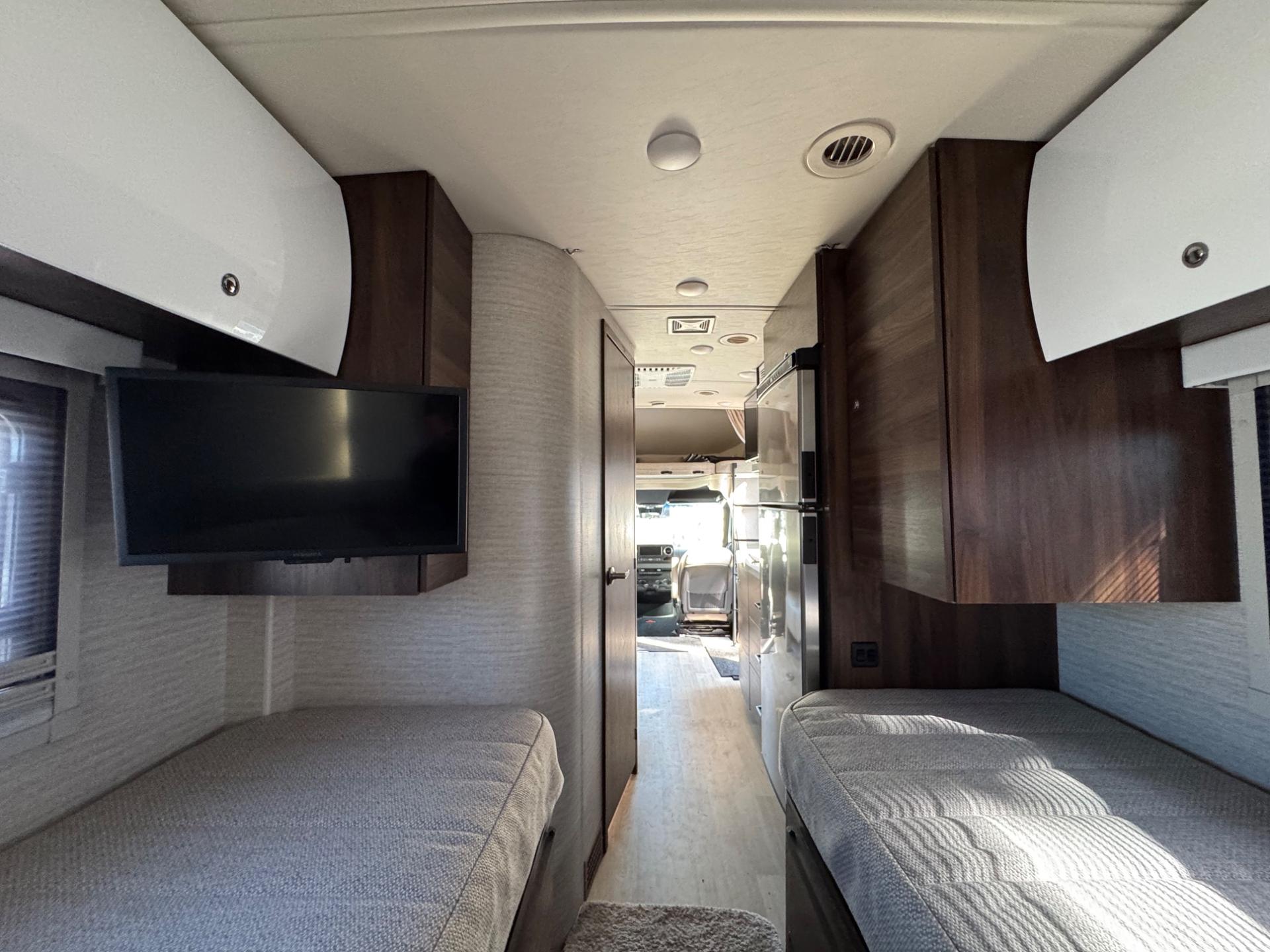 2024 Winnebago 2024 Winnebago View - thumbnail 18