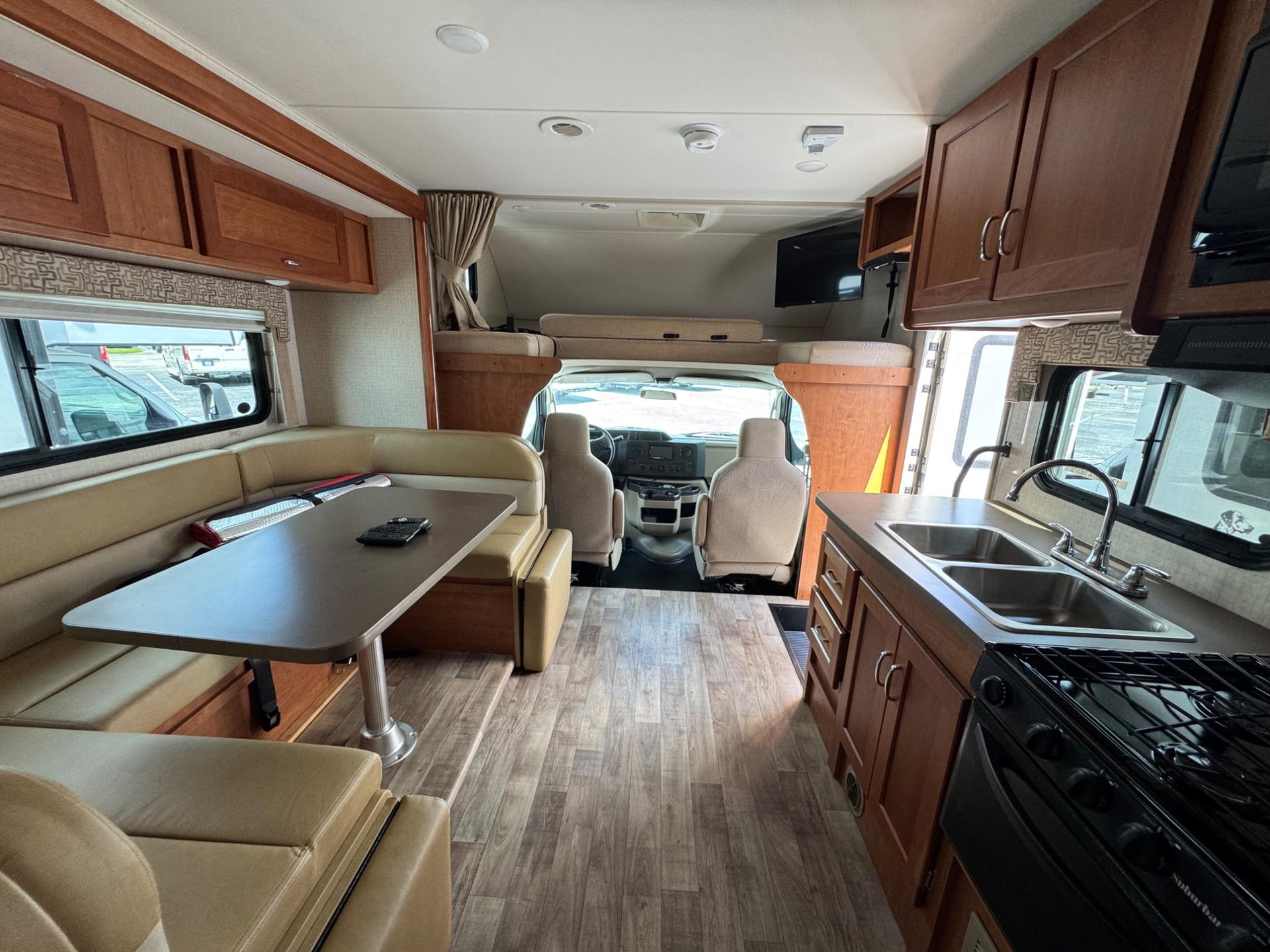 2017 Winnebago 2017 Winnebago Minnie Winnie - thumbnail 7
