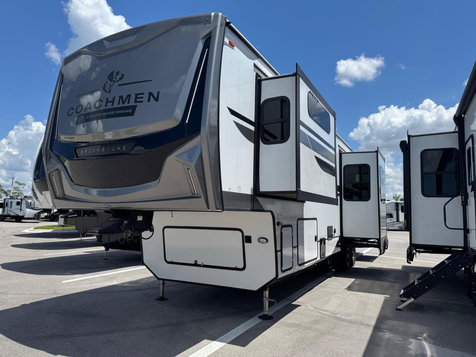 2026 Coachmen 2026 Coachmen Brookstone - thumbnail 3