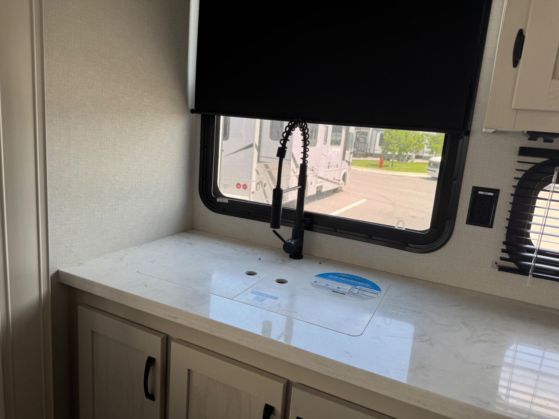 2026 Coachmen 2026 Coachmen Brookstone - thumbnail 11