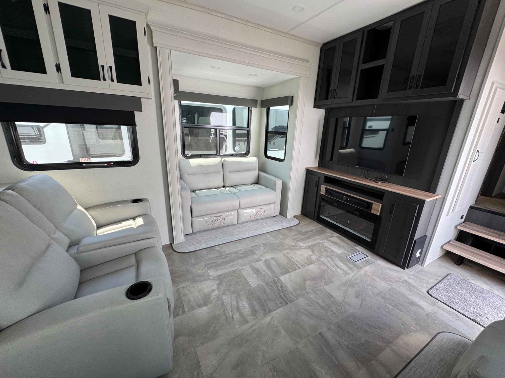 2026 Coachmen 2026 Coachmen Brookstone - thumbnail 17