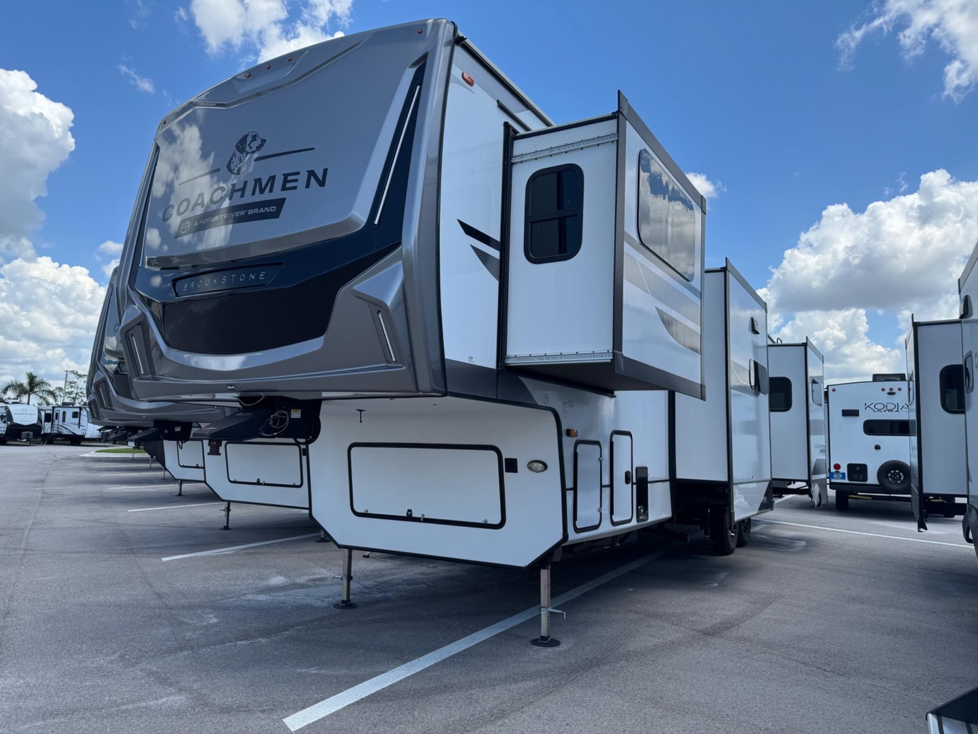 2026 Coachmen 2026 Coachmen Brookstone - thumbnail 3