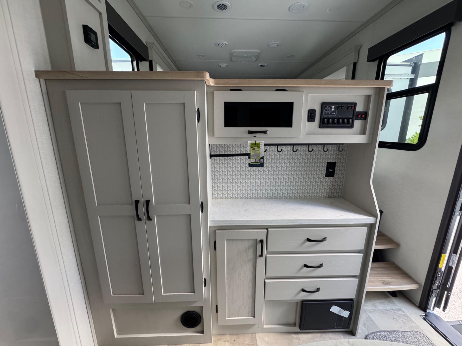 2026 Coachmen 2026 Coachmen Brookstone - thumbnail 13