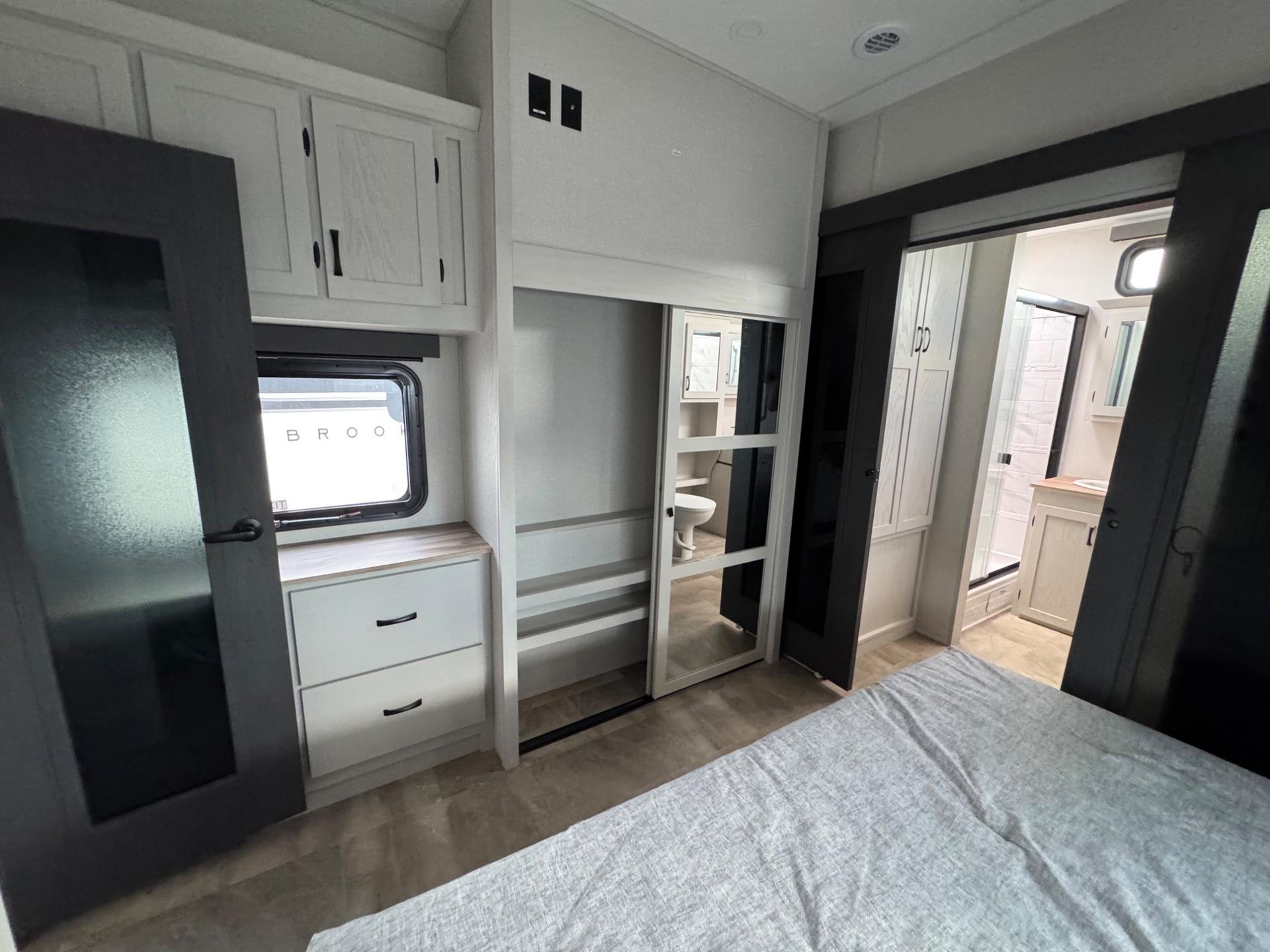 2026 Coachmen 2026 Coachmen Brookstone - thumbnail 24