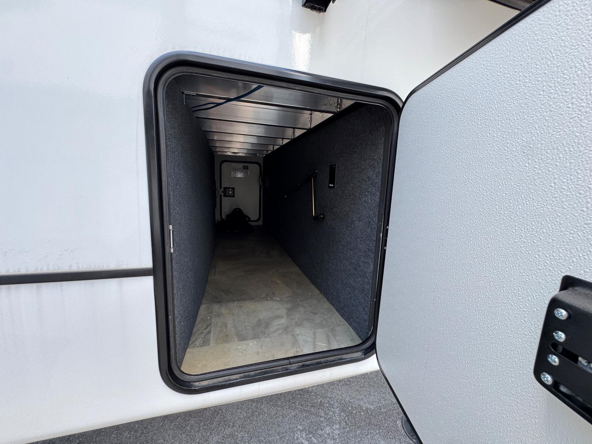 2026 Coachmen 2026 Coachmen Brookstone - thumbnail 31