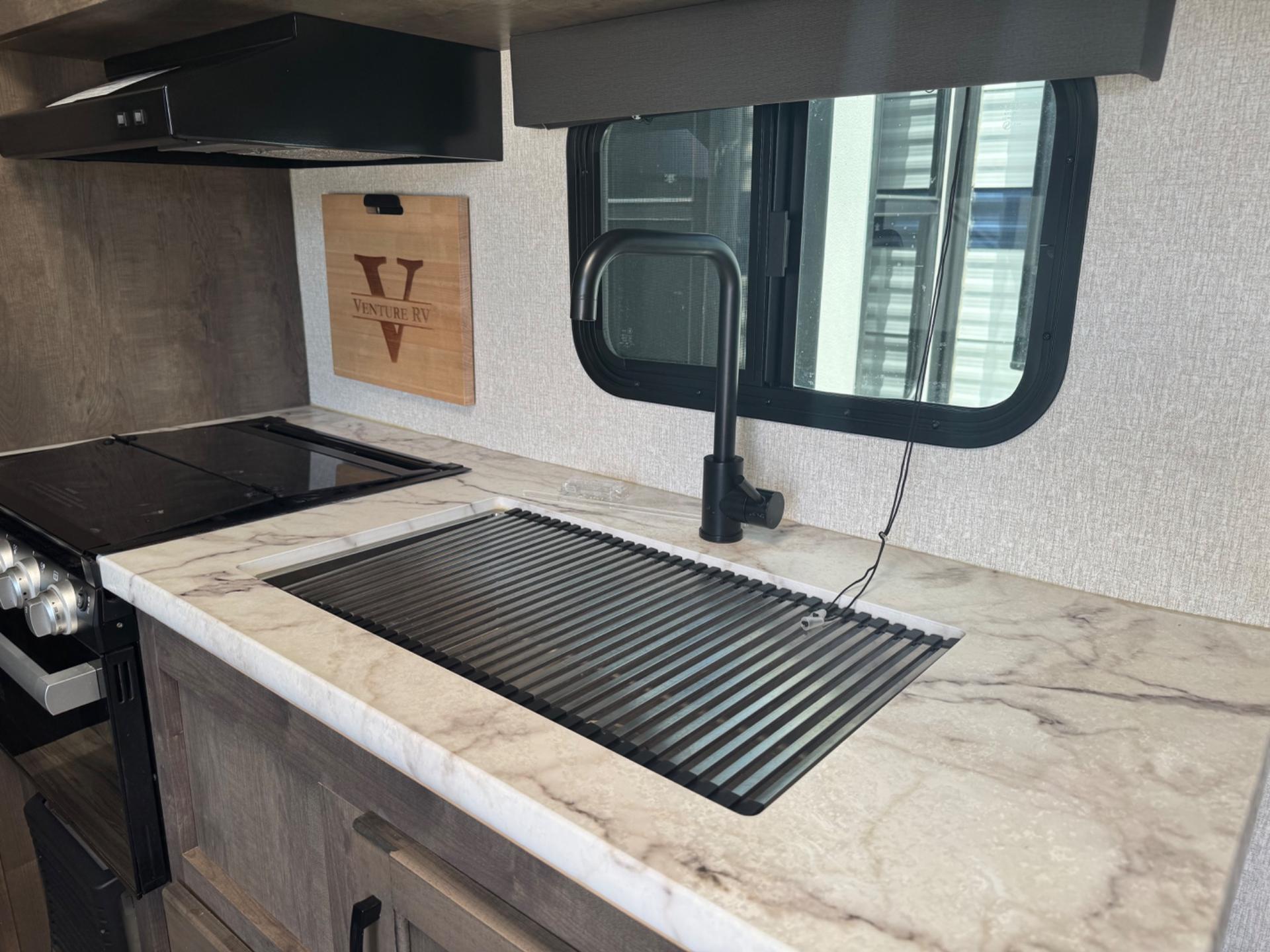 2022 Venture RV 2022 Venture RV Sonic - thumbnail 8
