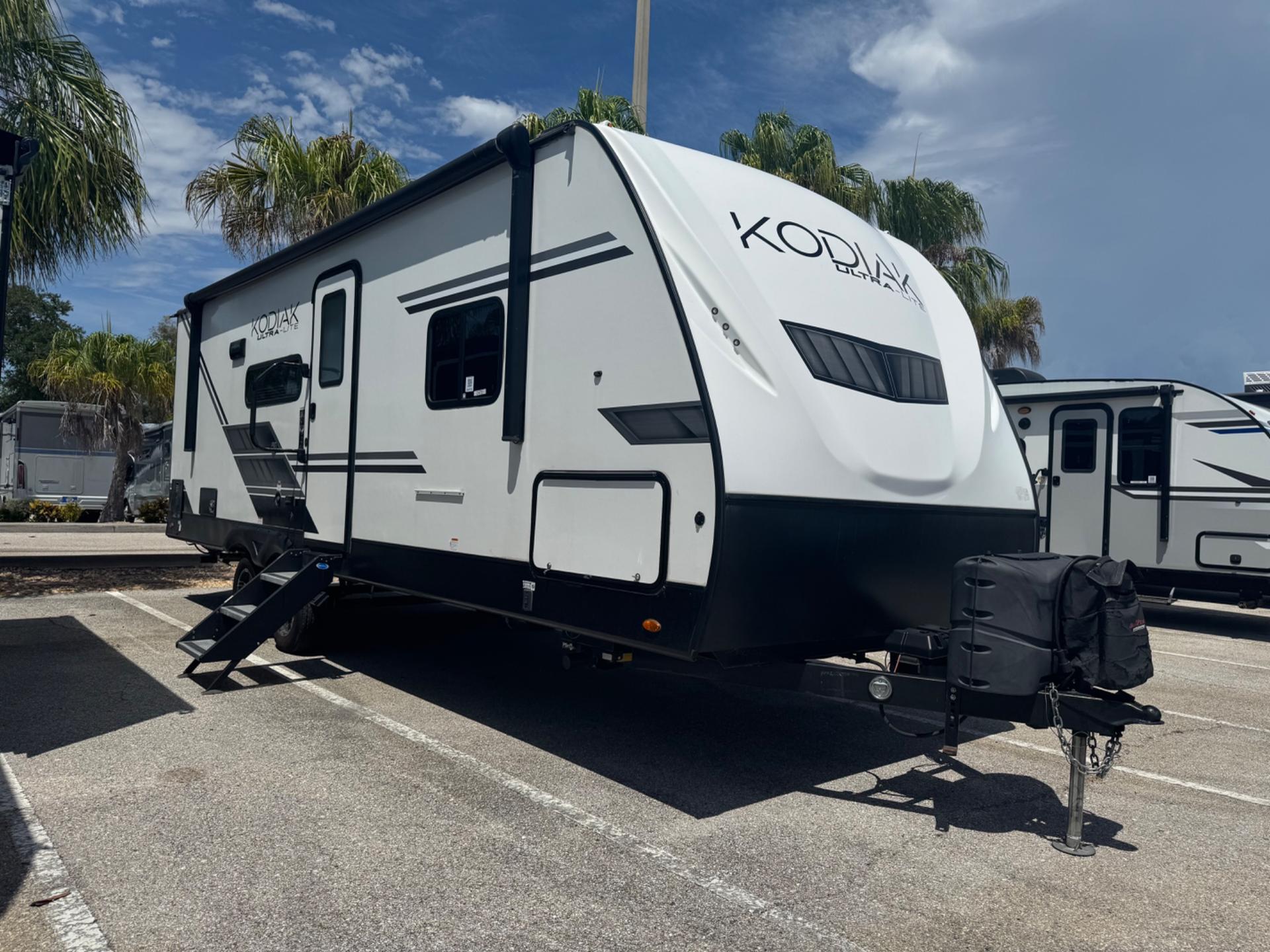 2022 Dutchmen Kodiak Ultra-Lite 242RBSL