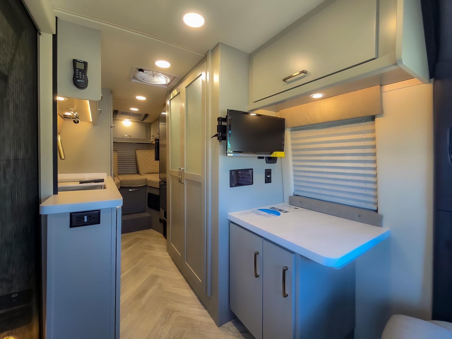 2025 Coachmen 2025 Coachmen Galleria - thumbnail 10